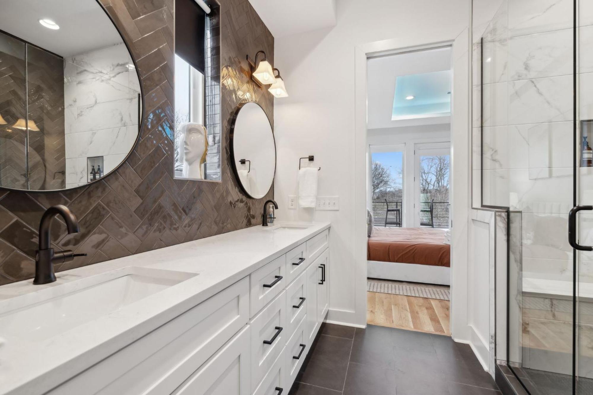 Holiday home Sleek Multi-level Rooftop Views & Pool Table Nashville