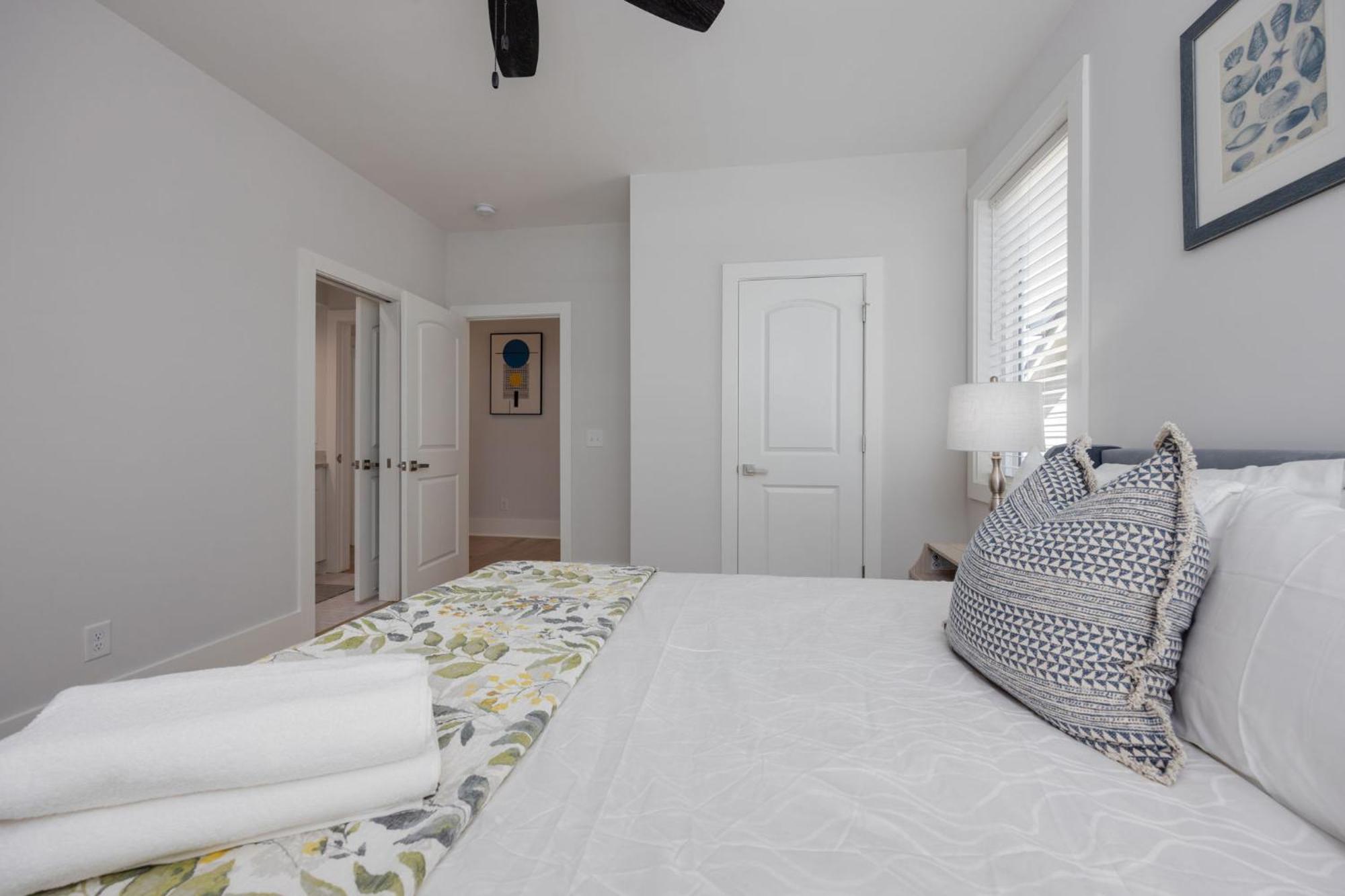 Gns Essentials - - 521 Camden Dr Unit A Holiday home *