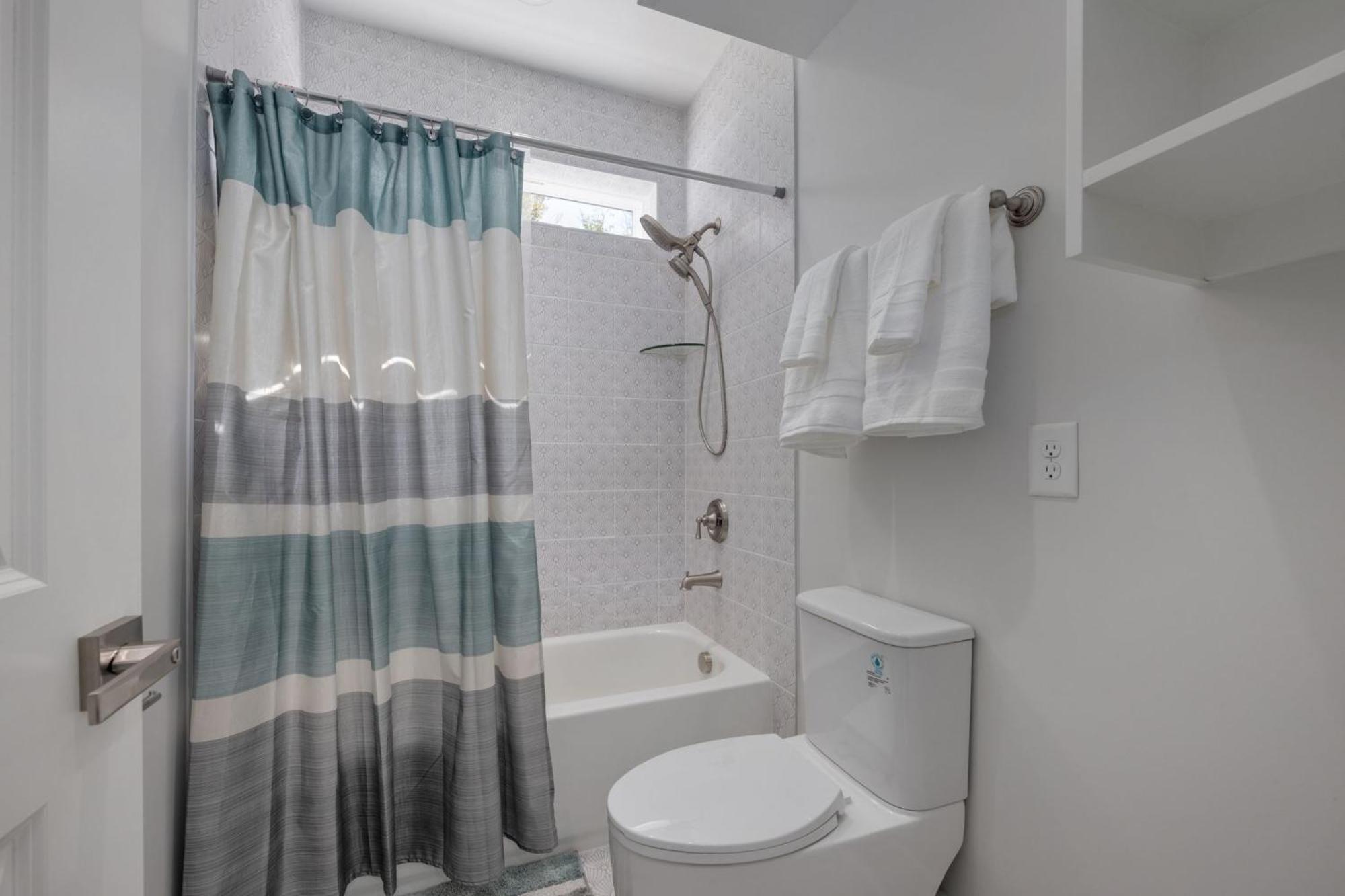 Gns Essentials - - 521 Camden Dr Unit A