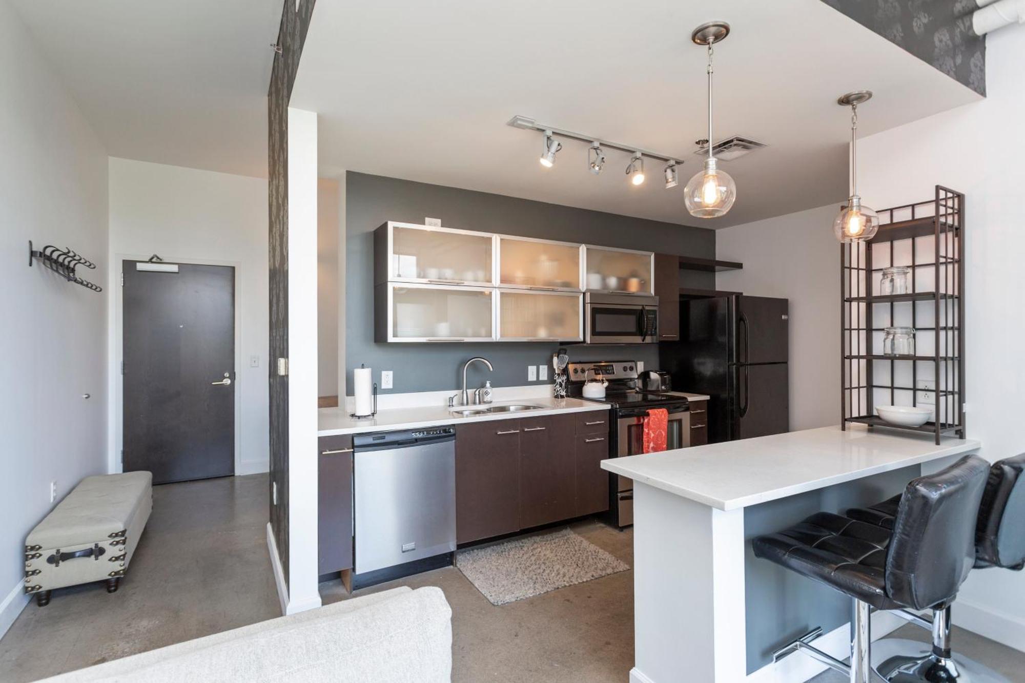 5m307- Elegant With Rooftop Deck * Nashville