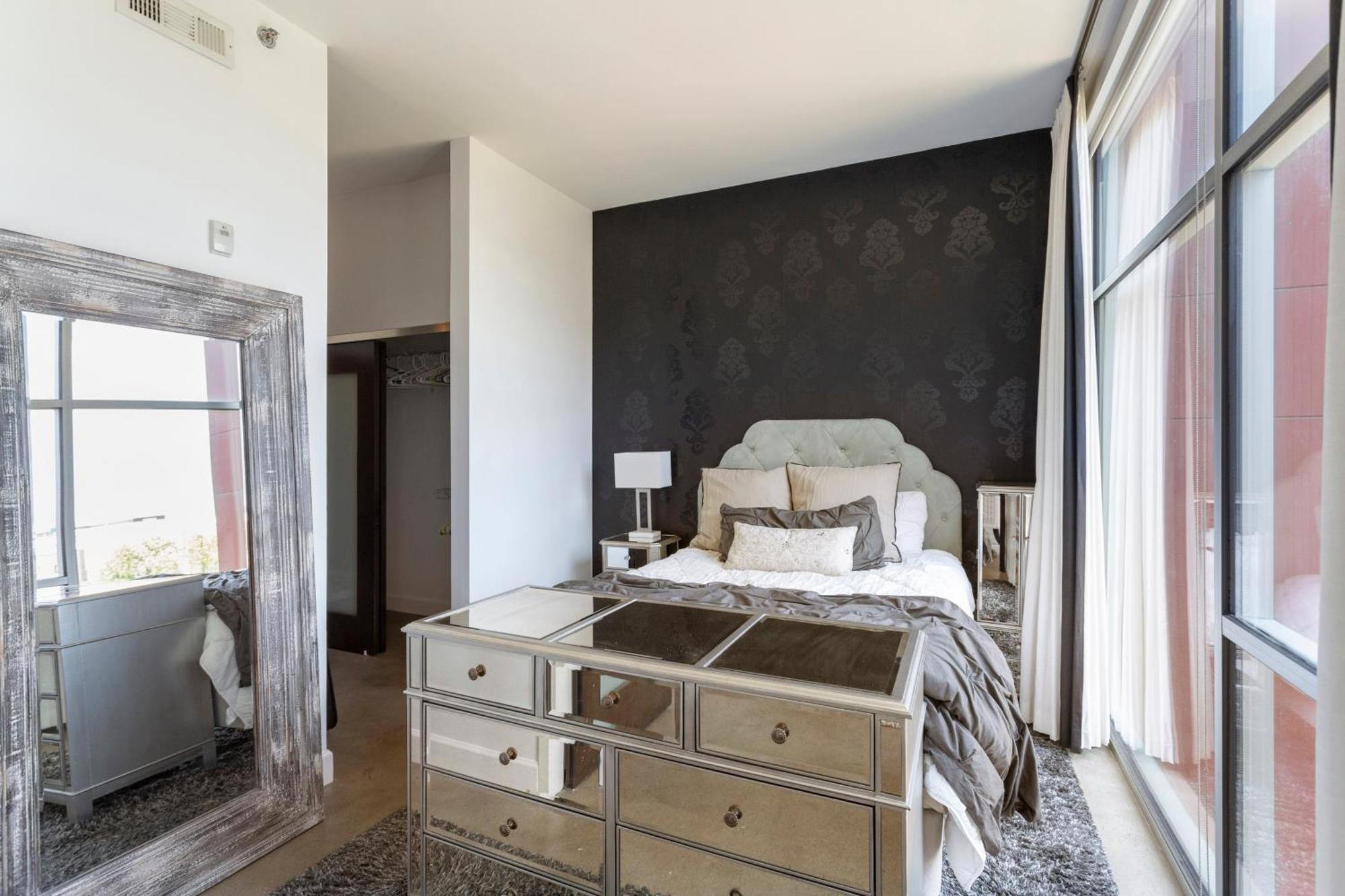 5m307- Elegant With Rooftop Deck Holiday home *