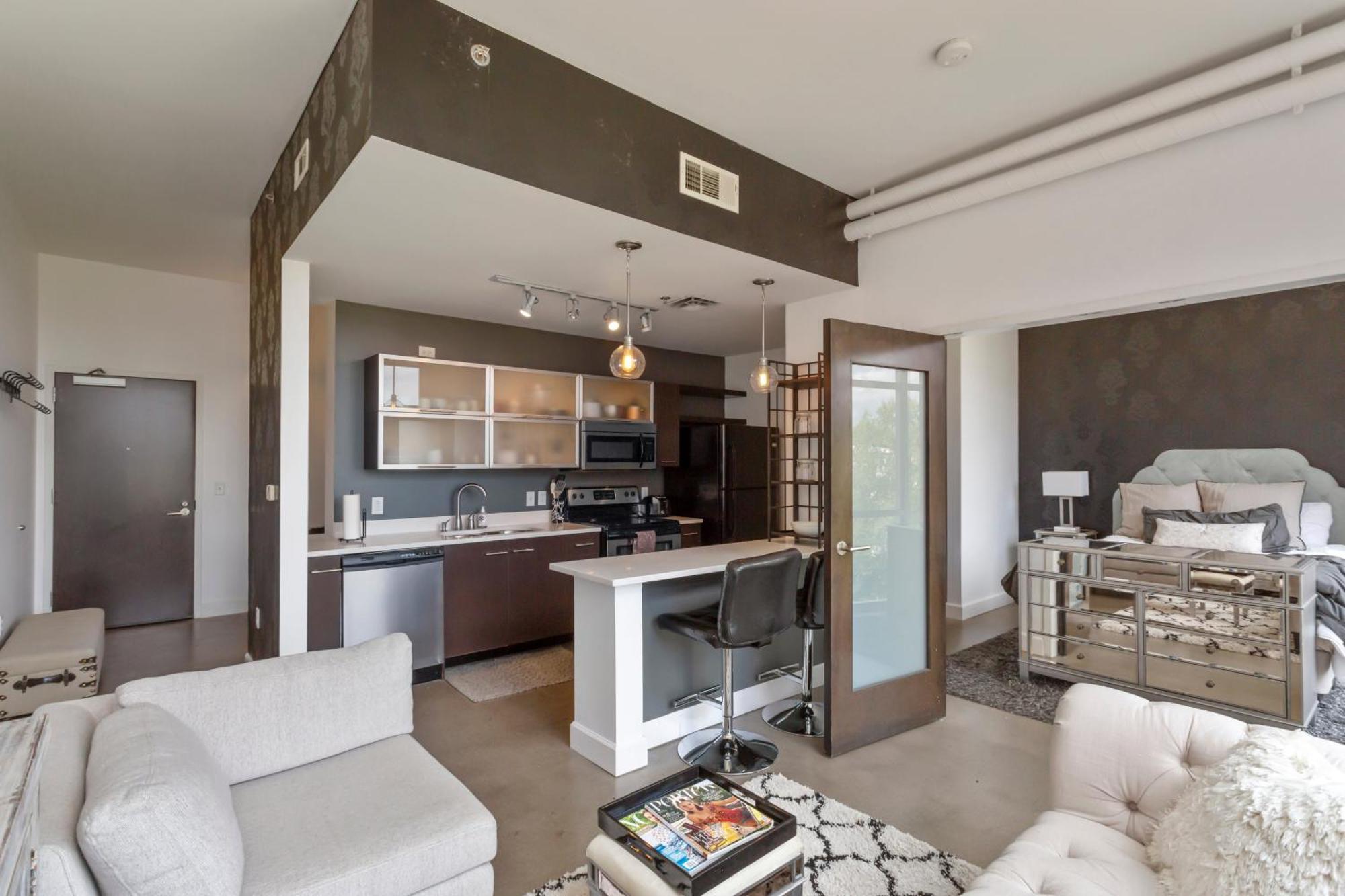 Holiday home 5m307- Elegant With Rooftop Deck *