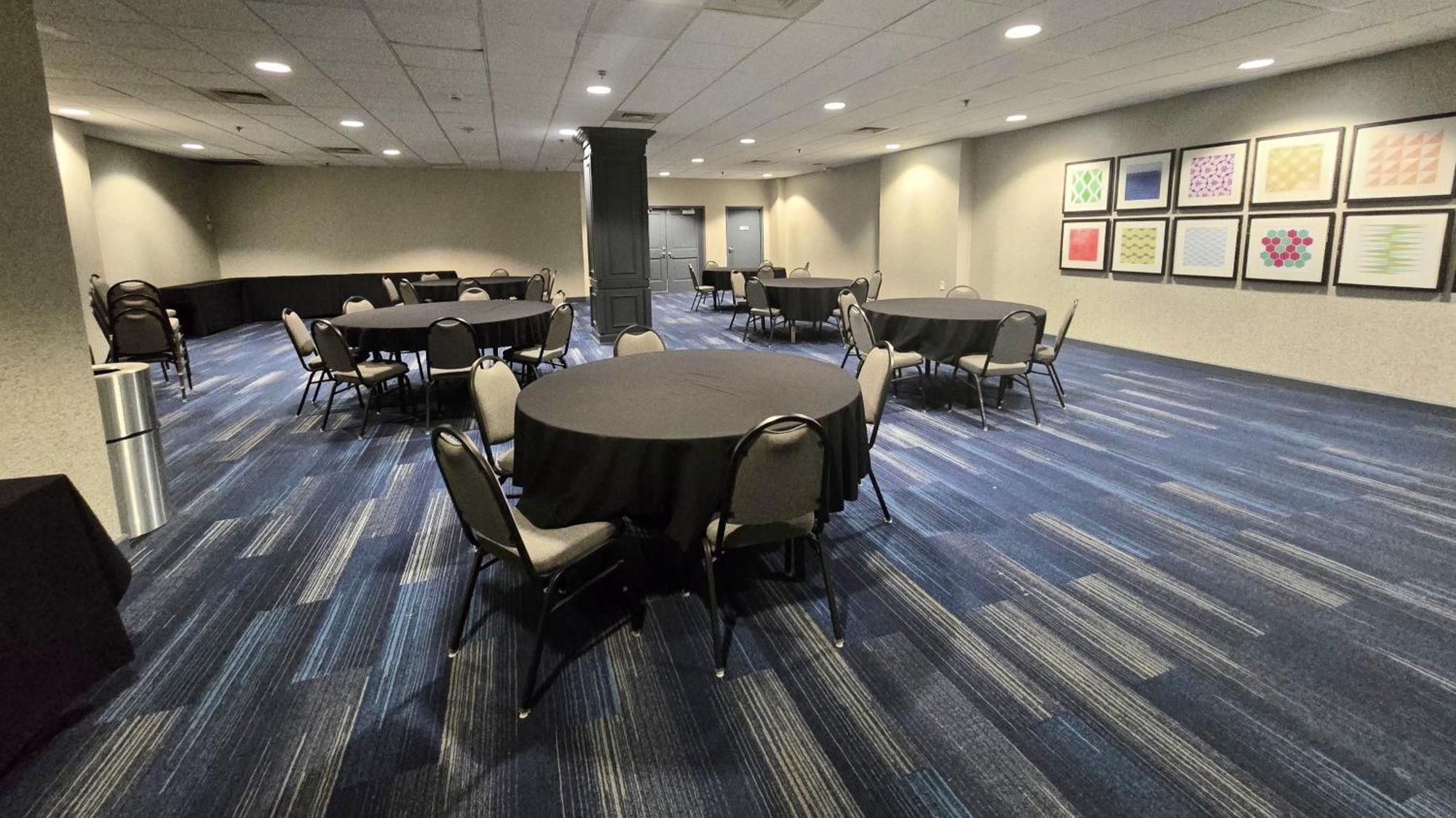 Hotel Holiday Express Nashville-downtown - Broadway By Ihg