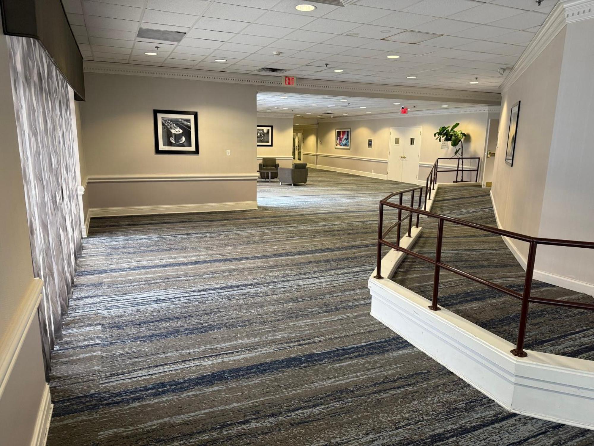 Hotel Holiday Express Nashville-downtown - Broadway By Ihg Nashville
