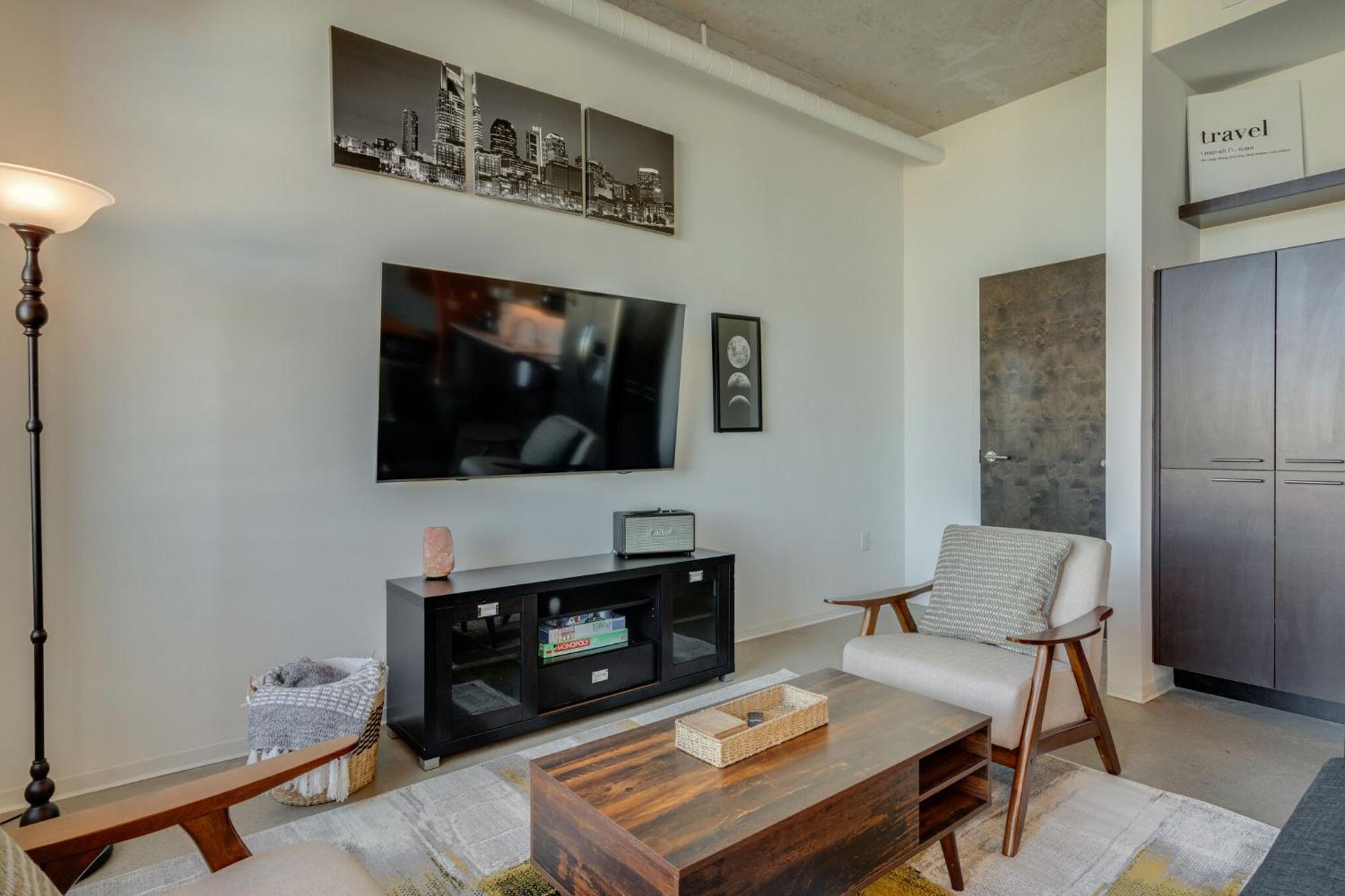 5m403- Traveler's Haven 1bd 1-5b 2 Story East