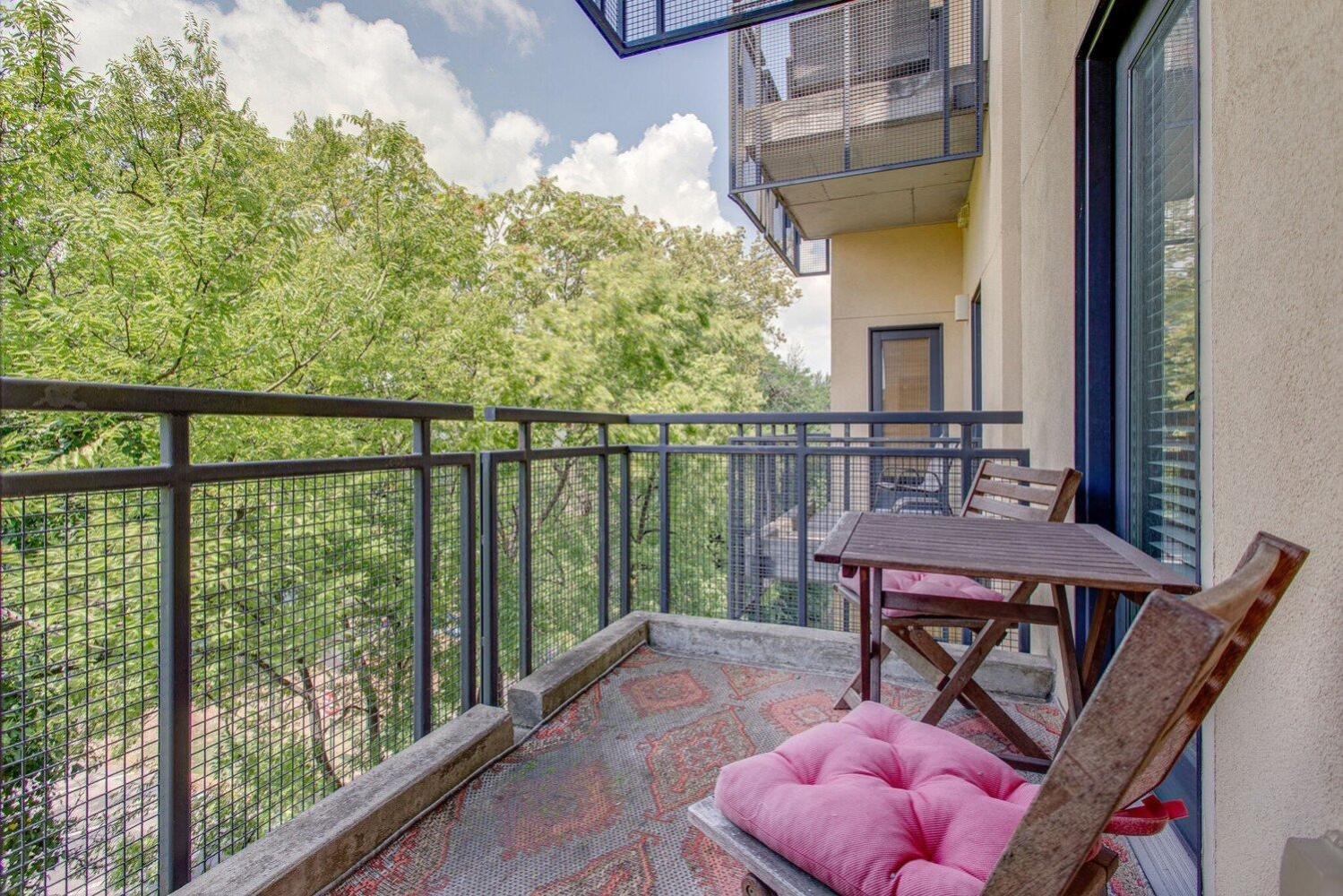 Holiday home Vandy 18th St- Across From Vanderbilt - Furnished 1br Nashville
