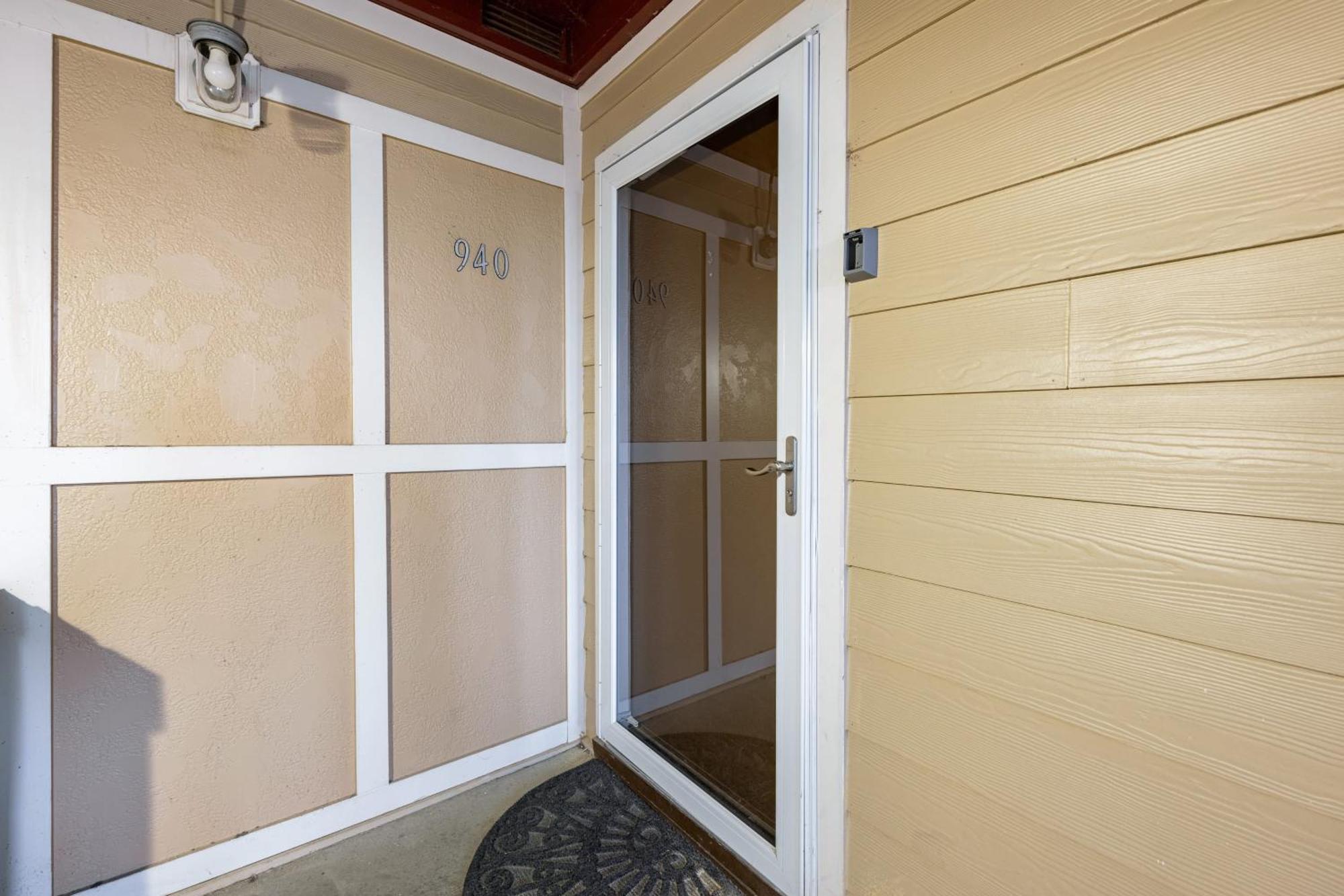 Cumberland River Views Walk To Broadway Downtown Stadium Rockin Riverfront Holiday home