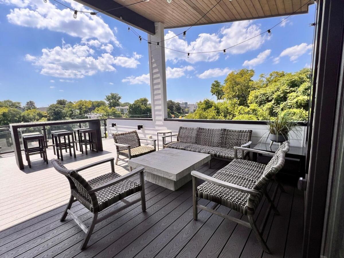 Luxury With Huge Rooftop And 7 Beds *