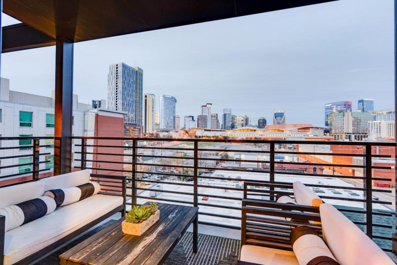 Era A Swift Escape Apartment Nashville