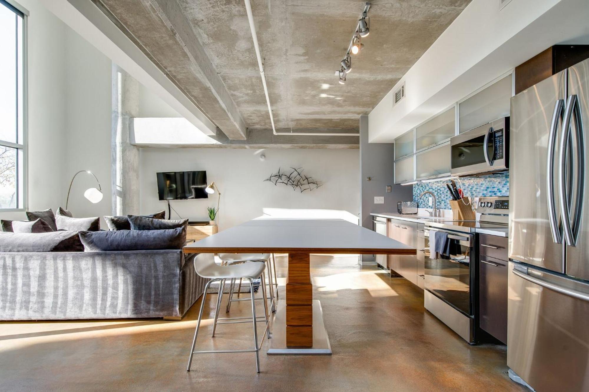 5m106- Spacious Chic 1br East Loft Holiday home *