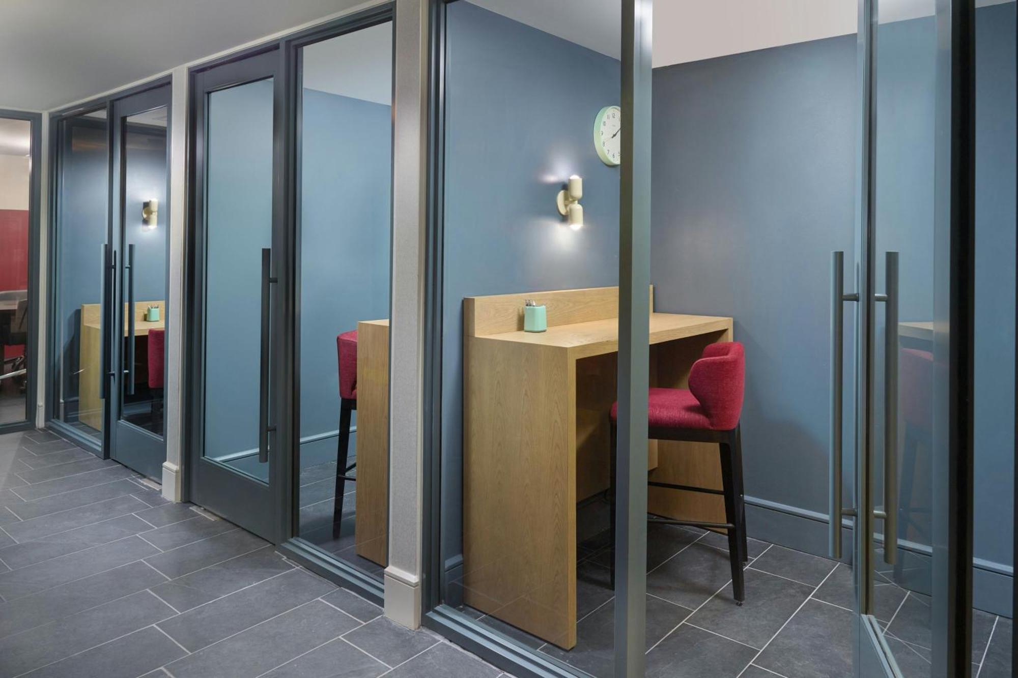 Hotel Sheraton Grand Downtown 4*