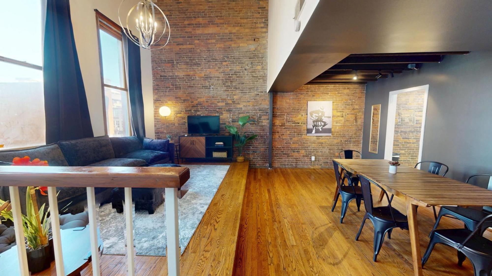 The Lofts At 107 Aparthotel *