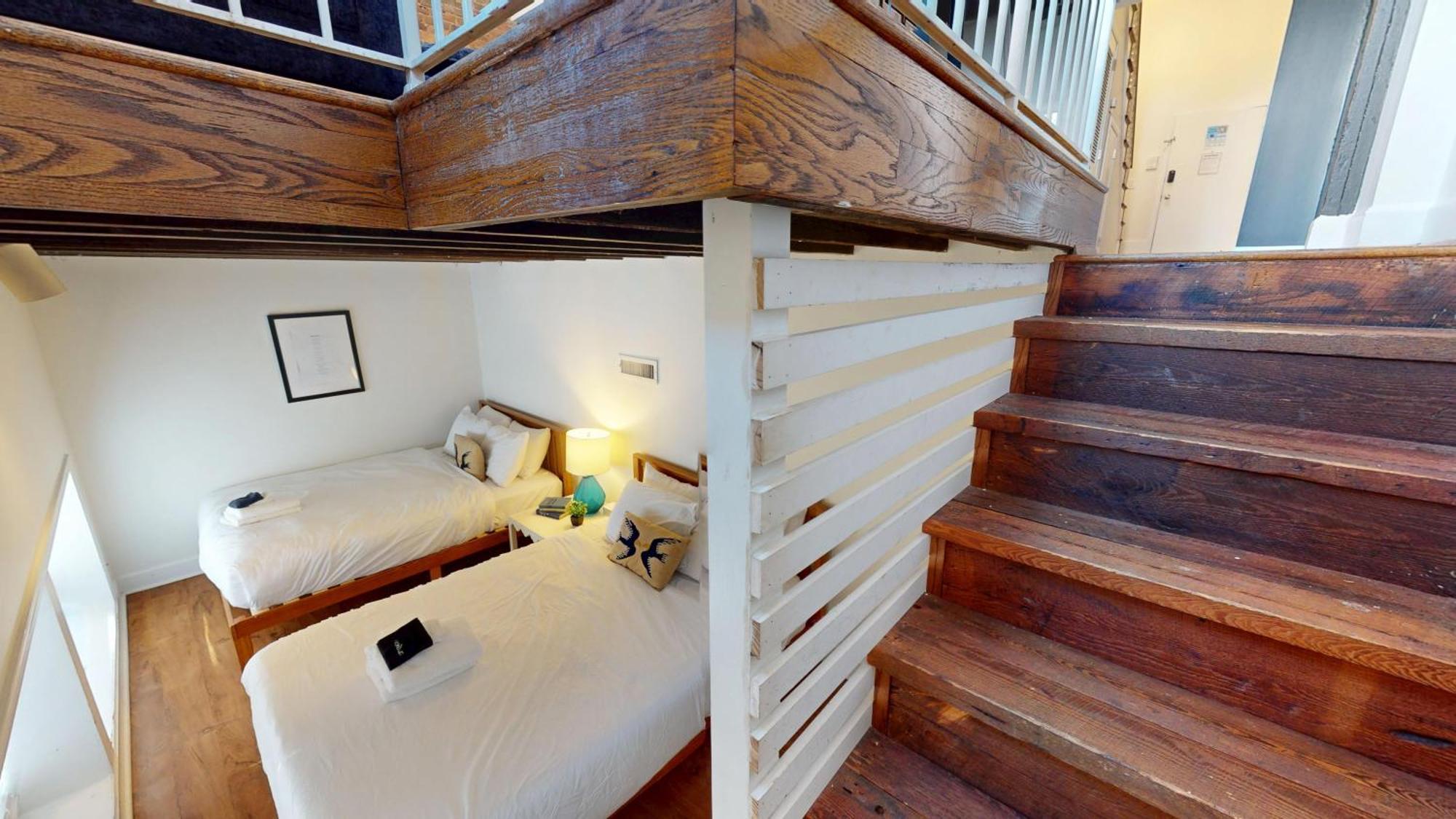 Aparthotel The Lofts At 107 *