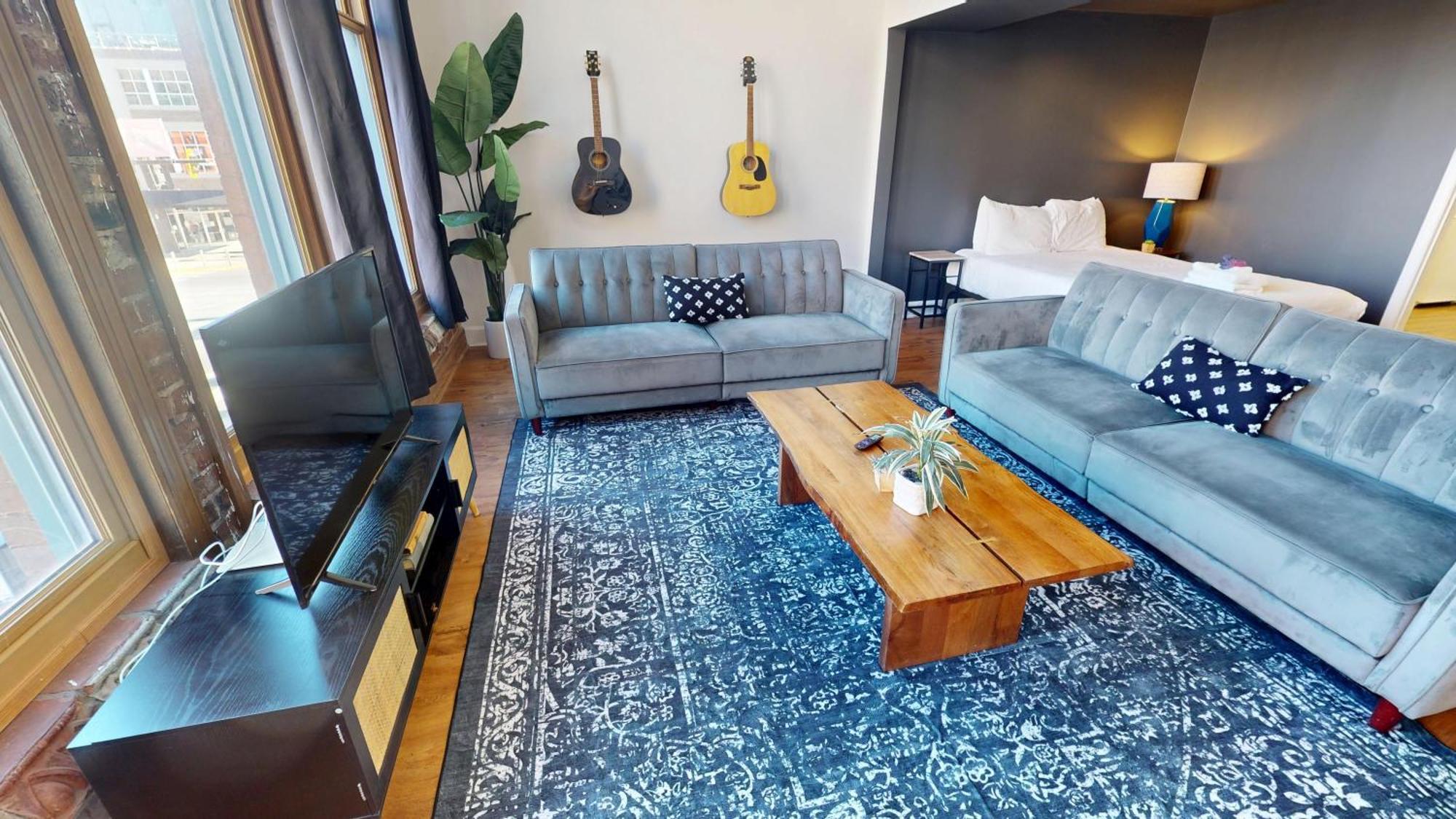 The Lofts At 107 Aparthotel *