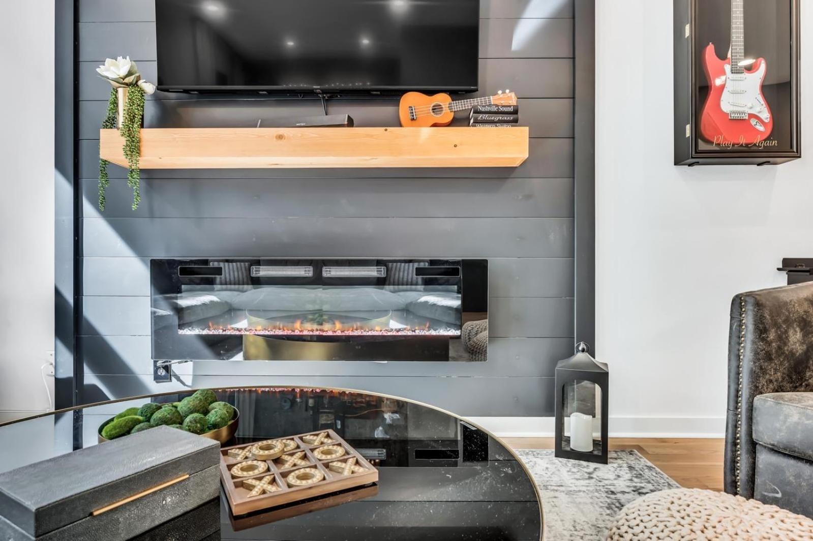 C On Music Row, 4 Min Broadway Holiday home *