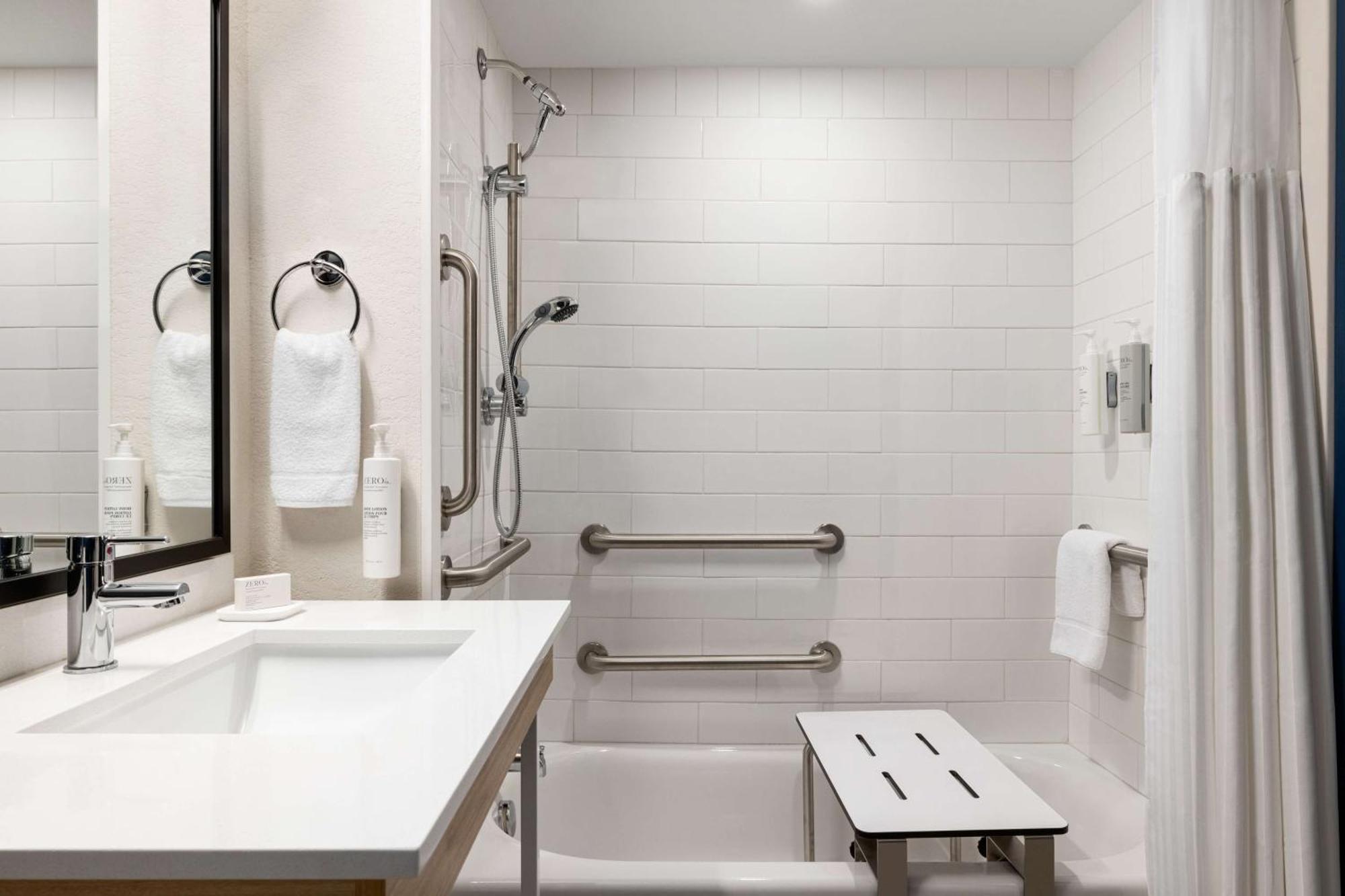 Spark By Hilton At Opryland 3*