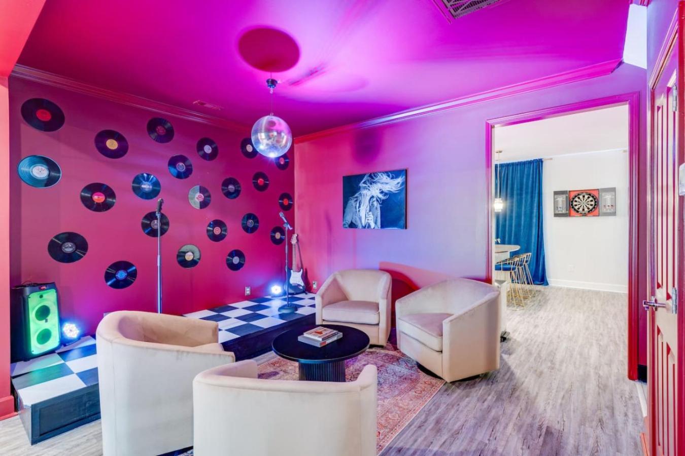 Funtastic 4 Bdr In The Nations Holiday home