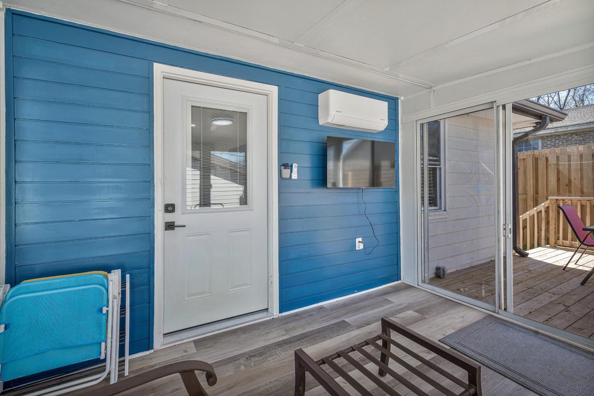 Holiday home Cute, Charming, West Nash,1 Bed 1bath , Private Fenced Yard