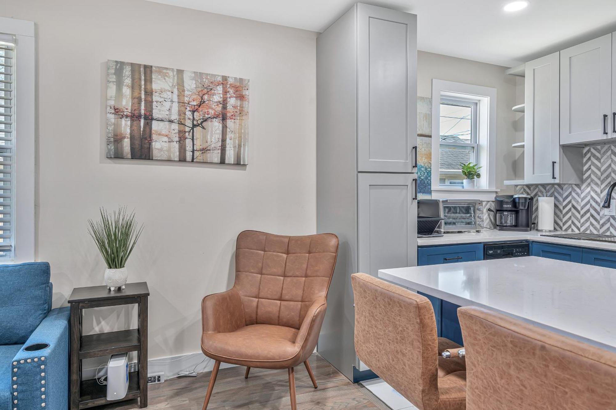 Cute, Charming, West Nash,1 Bed 1bath , Private Fenced Yard * Nashville