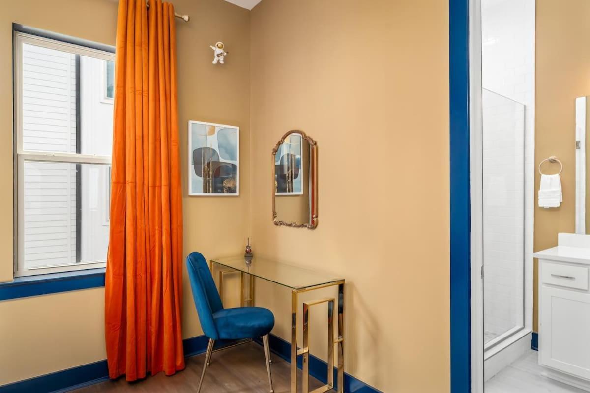Chic Oasis 2 Miles From Dt - Pool Table - B-dashy *