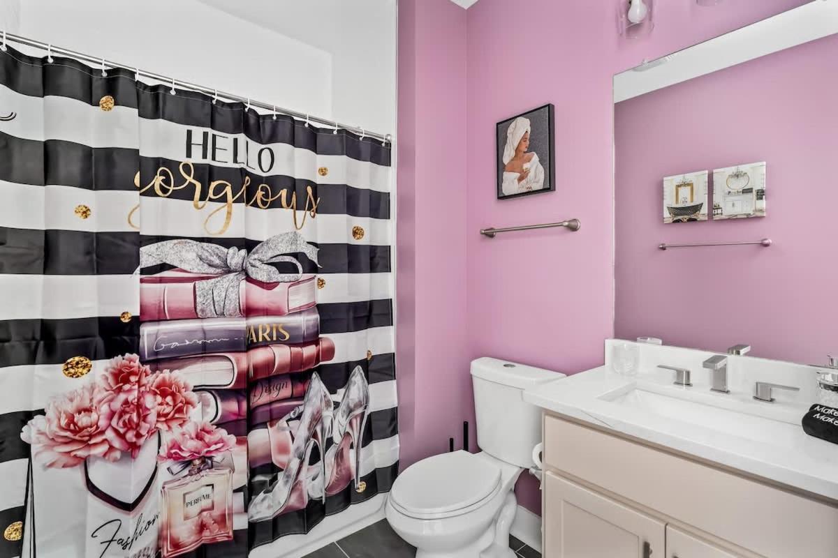 Diva Glam - Luxe - Dt 2miles - 8 Q Beds - Wow