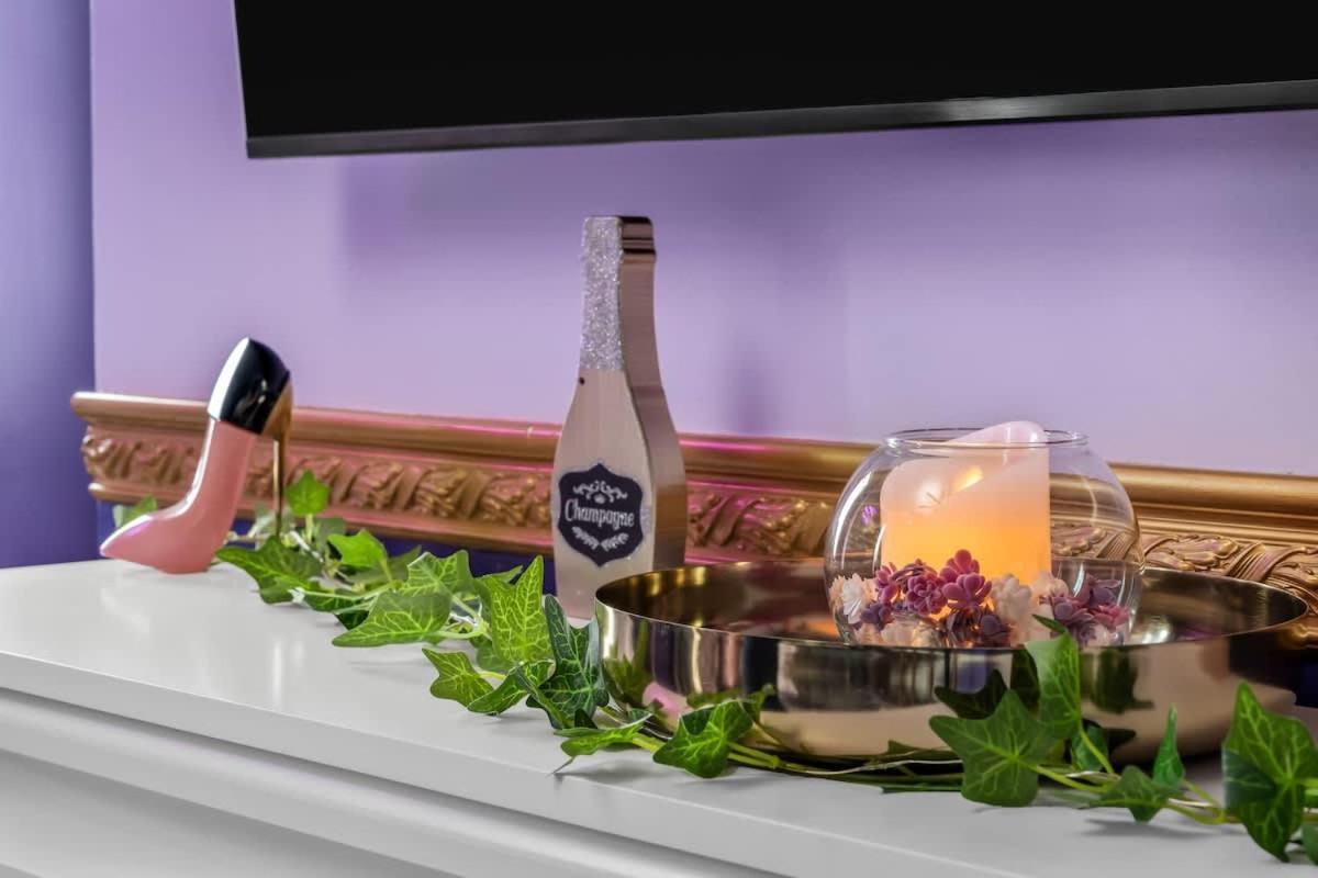 Diva Glam - Luxe - Dt 2miles - 8 Q Beds - Wow *