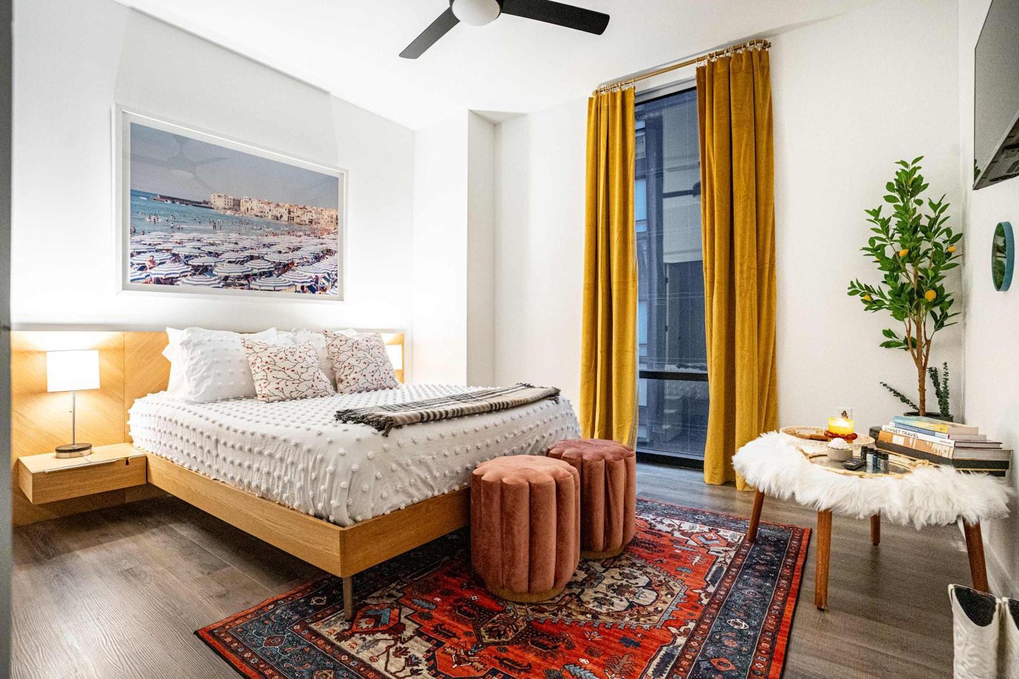 Apartment 2-bed 2-bath Luxury Retreat *