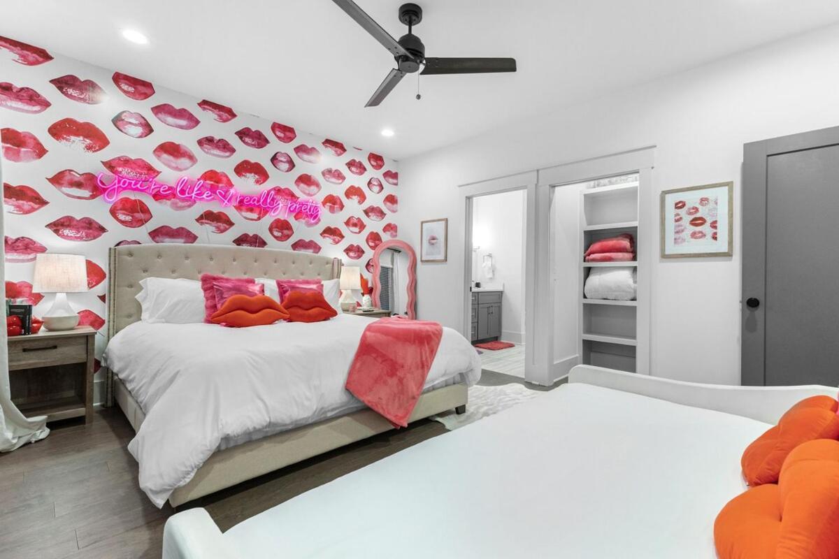 14 Bed Luxe Retreat With Game & Perfect For Large Groups! Holiday home