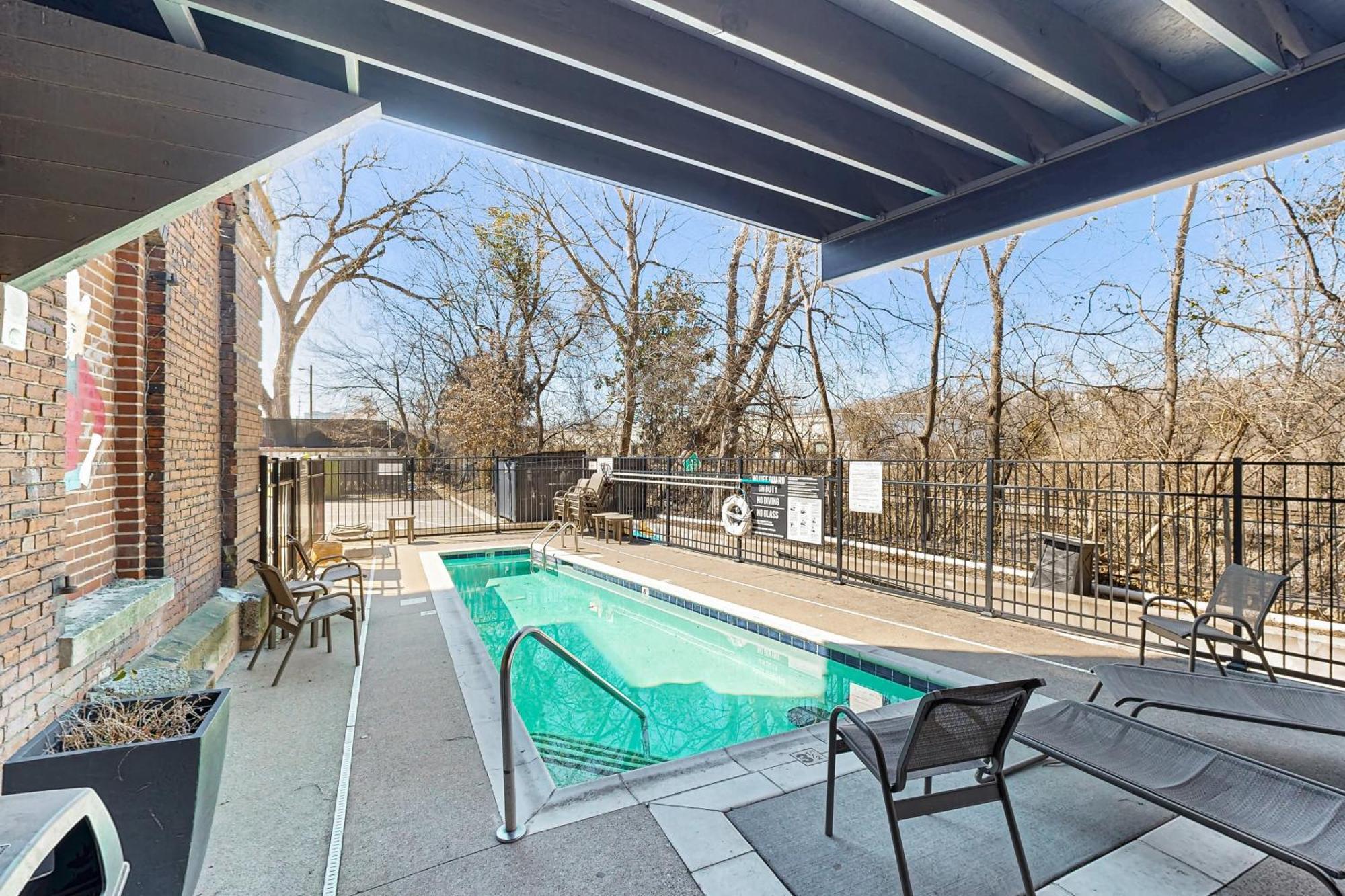 Apartment Access Pass #104 Nashville