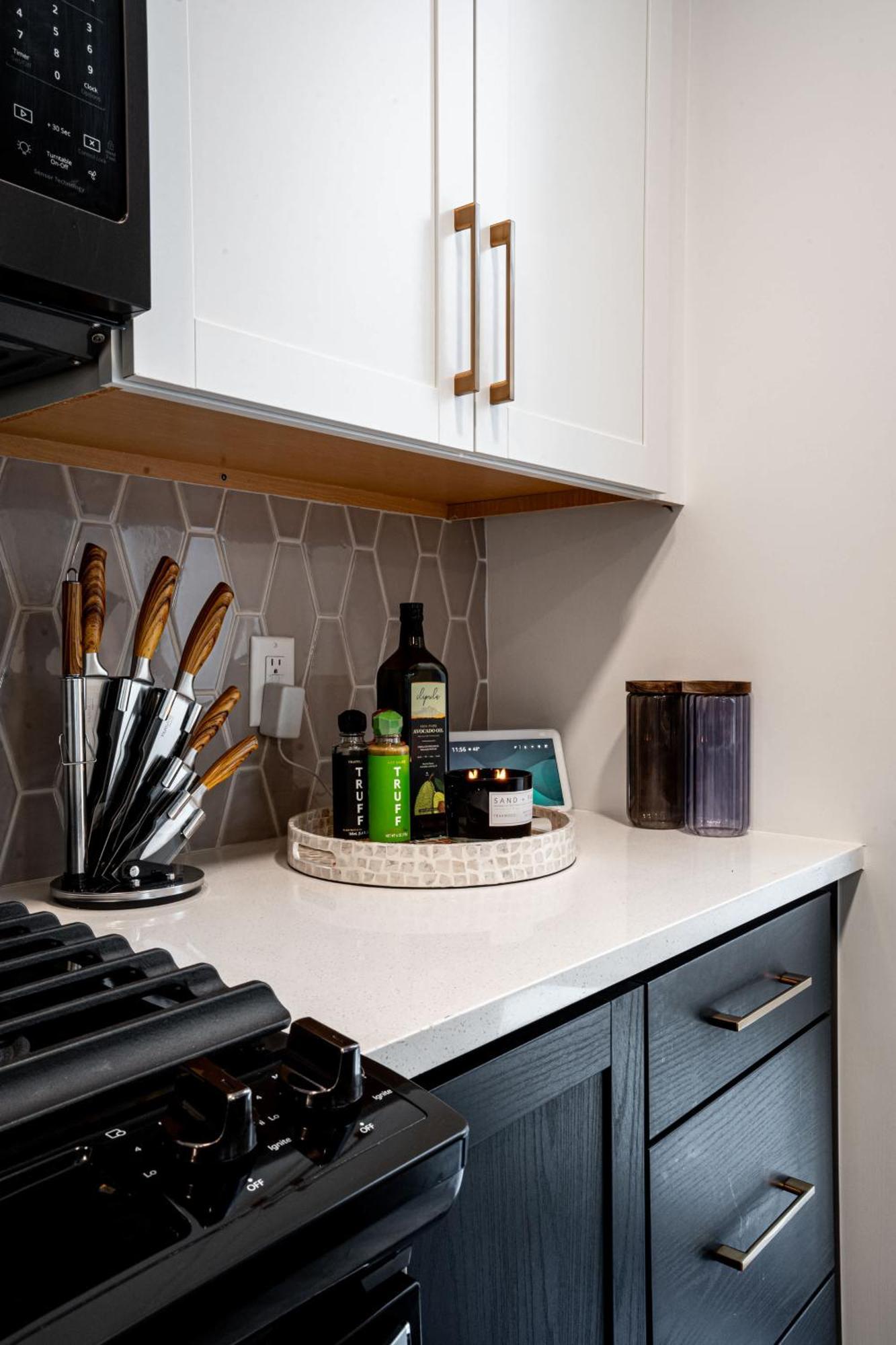 Apartment Cental Luxe 2 Bed 2 Bath *