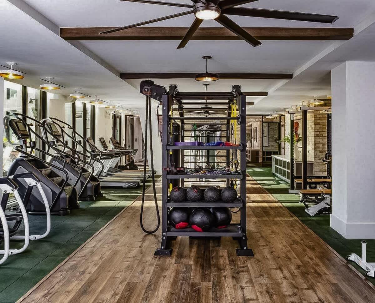 Apartment 2 Bed 2 Bath Nest For Family