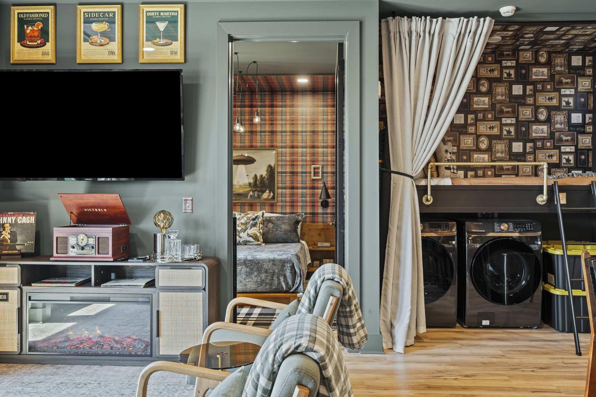 The Lounge Minutes From Downtown Apartment Nashville
