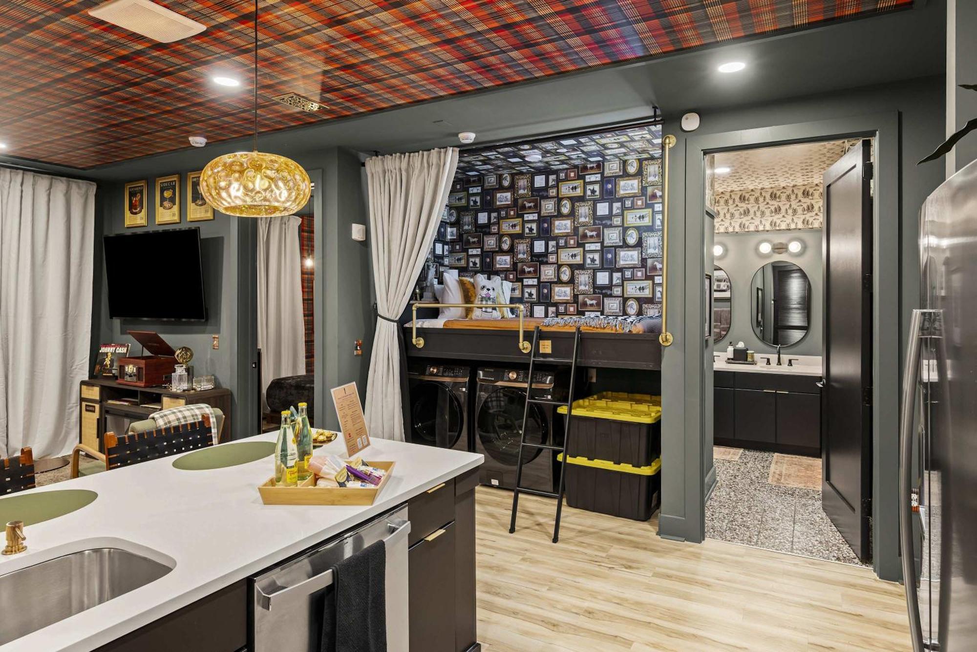 The Lounge Minutes From Downtown * Nashville