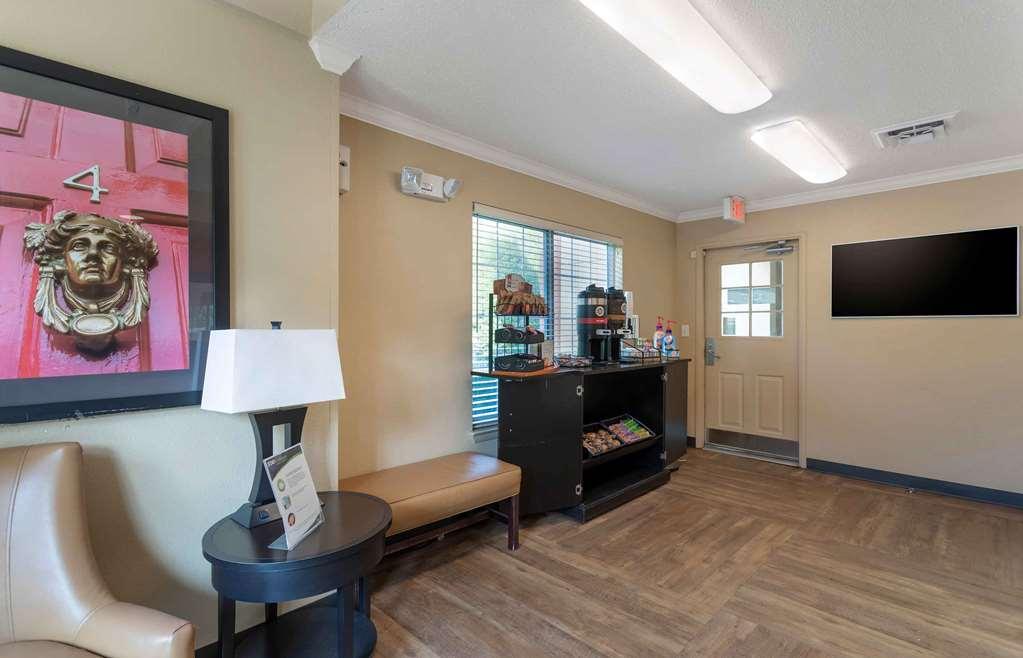 Extended America - - Airport - Music 2* Nashville