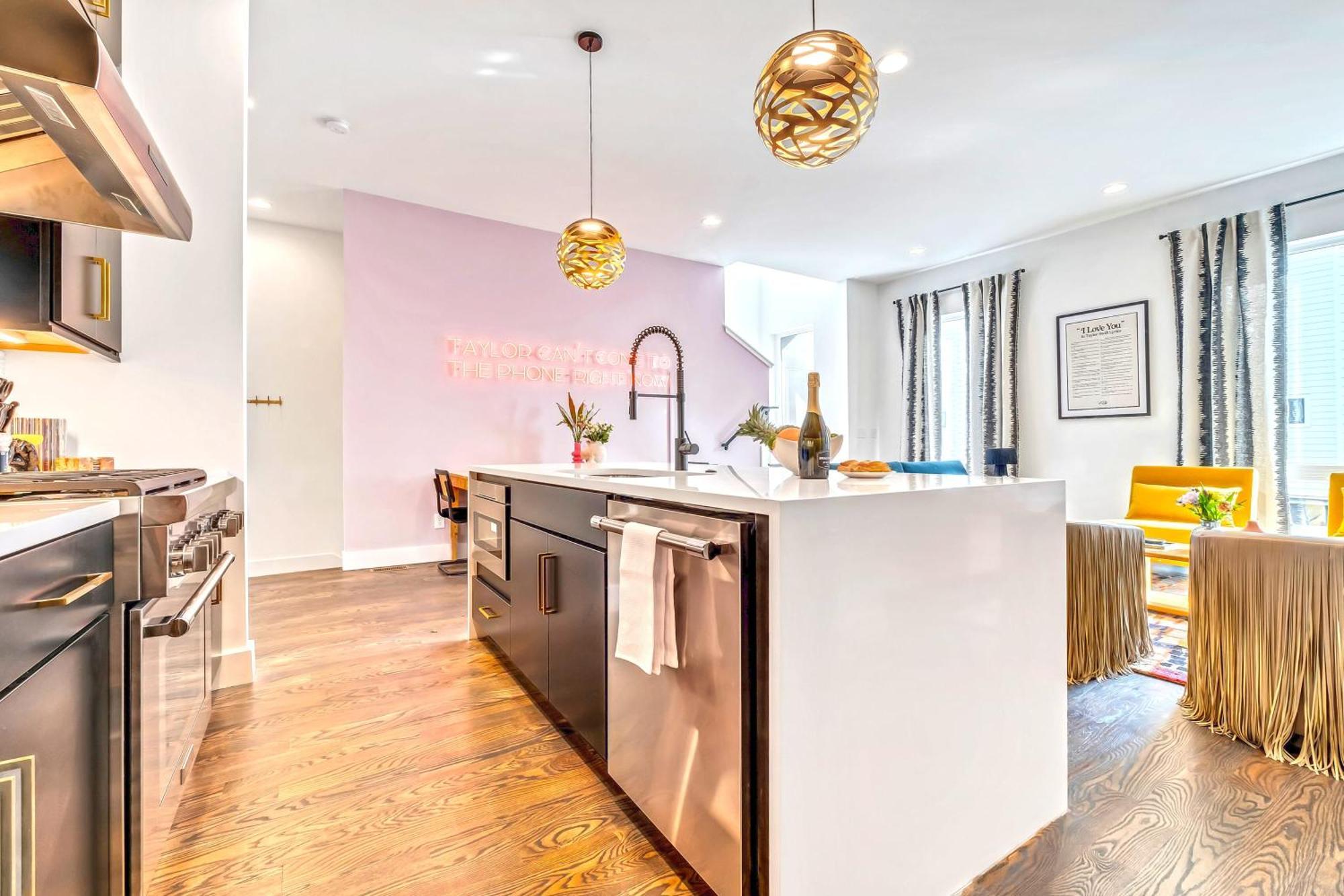 Holiday home Taylor Swift Inspired Hot Tub Rooftop Deck Views Nashville