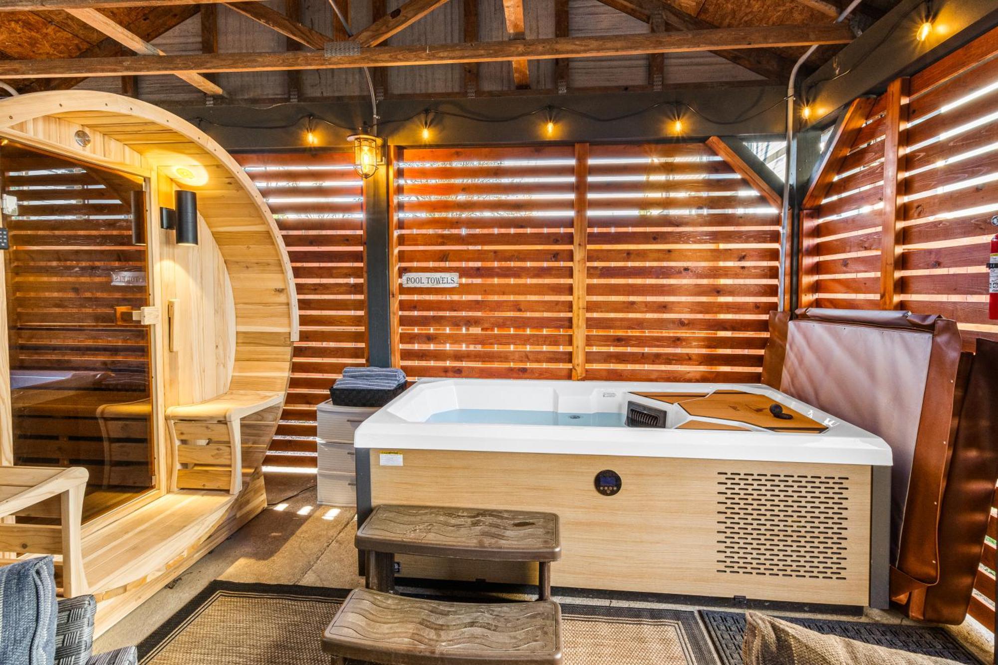 Hot Tub Sauna Cold Plunge Party Place * Nashville