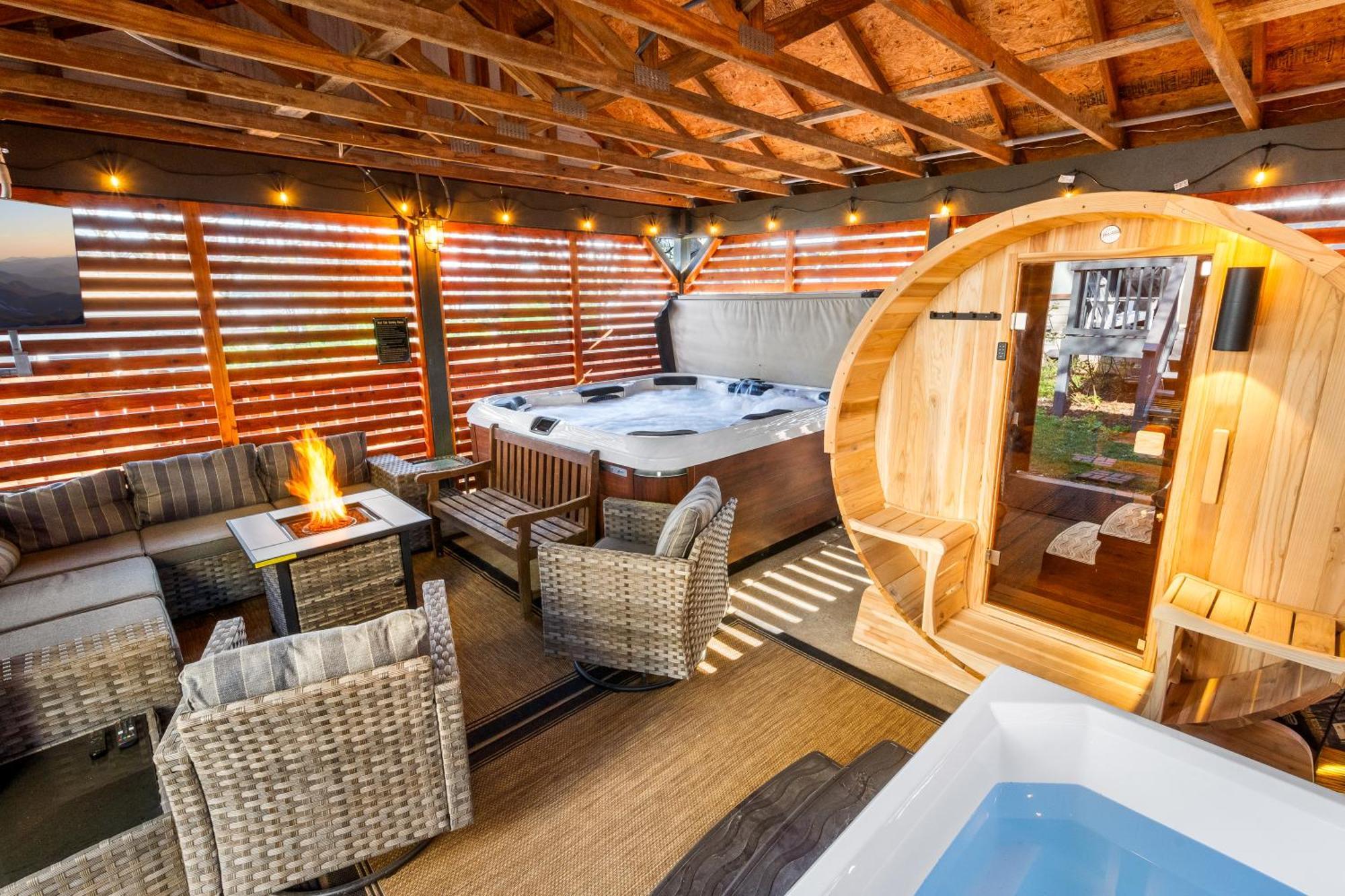 Holiday home Hot Tub Sauna Cold Plunge Party Place