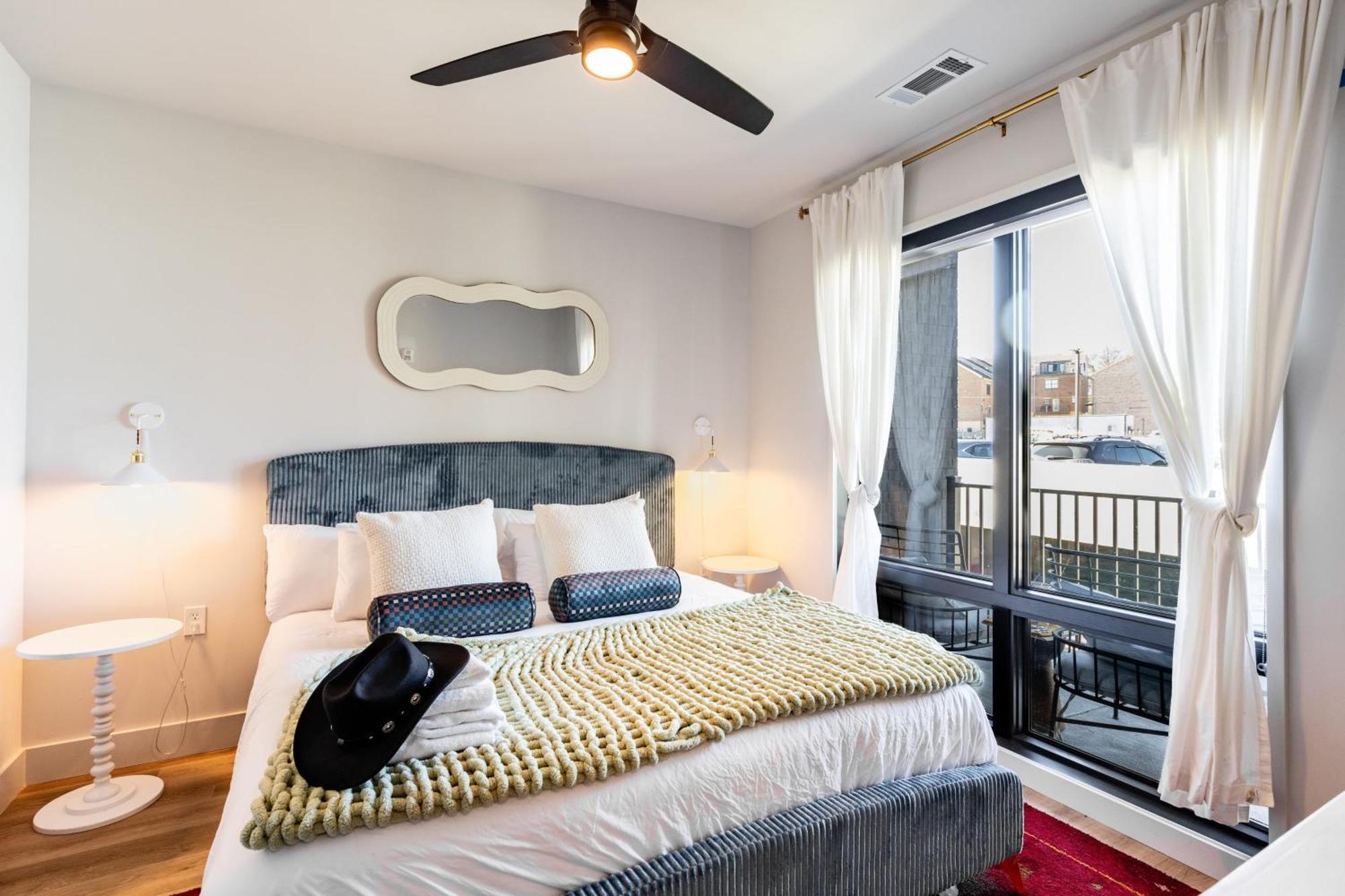 Holiday home Walkable Midtown Location Modern Amenities Pool Gym Anthem By Avantstay Nashville