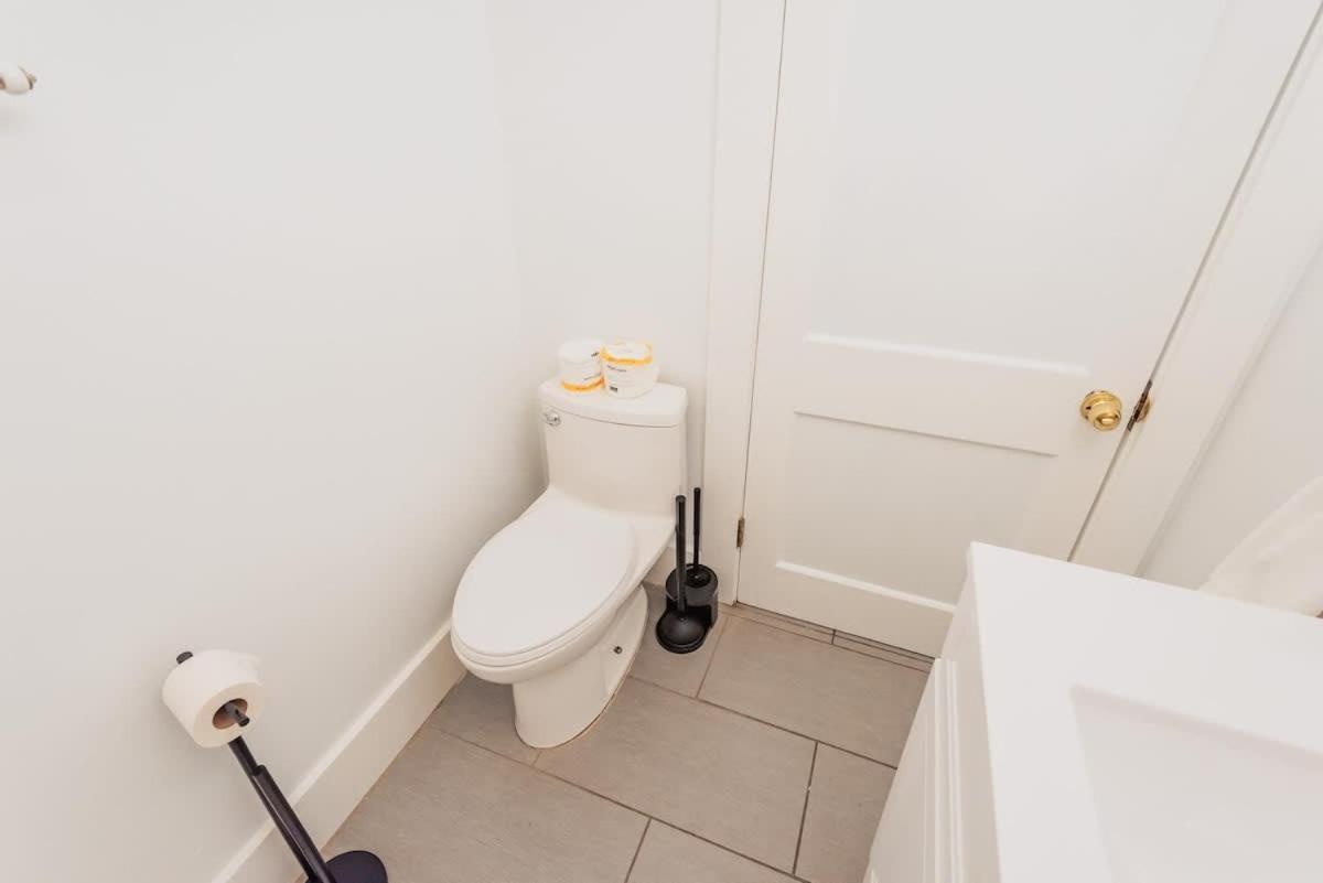 1009 Eastside Vibe - Big & Holiday home