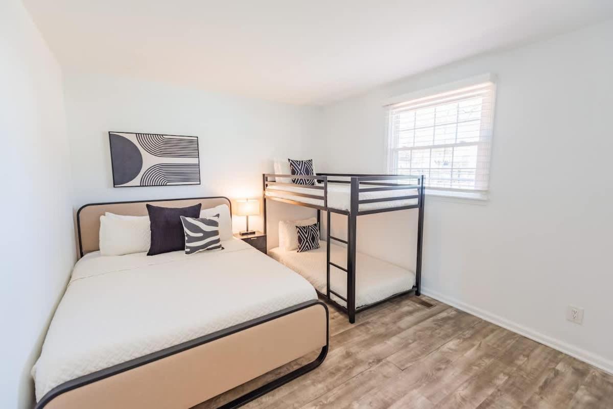 Get To Any Site 5-15 Minutes Holiday home Nashville