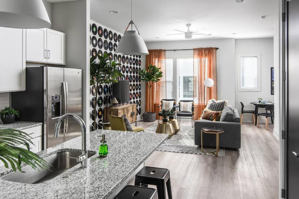 House Of Many Records - Brand New Spacious Luxury Holiday home Nashville