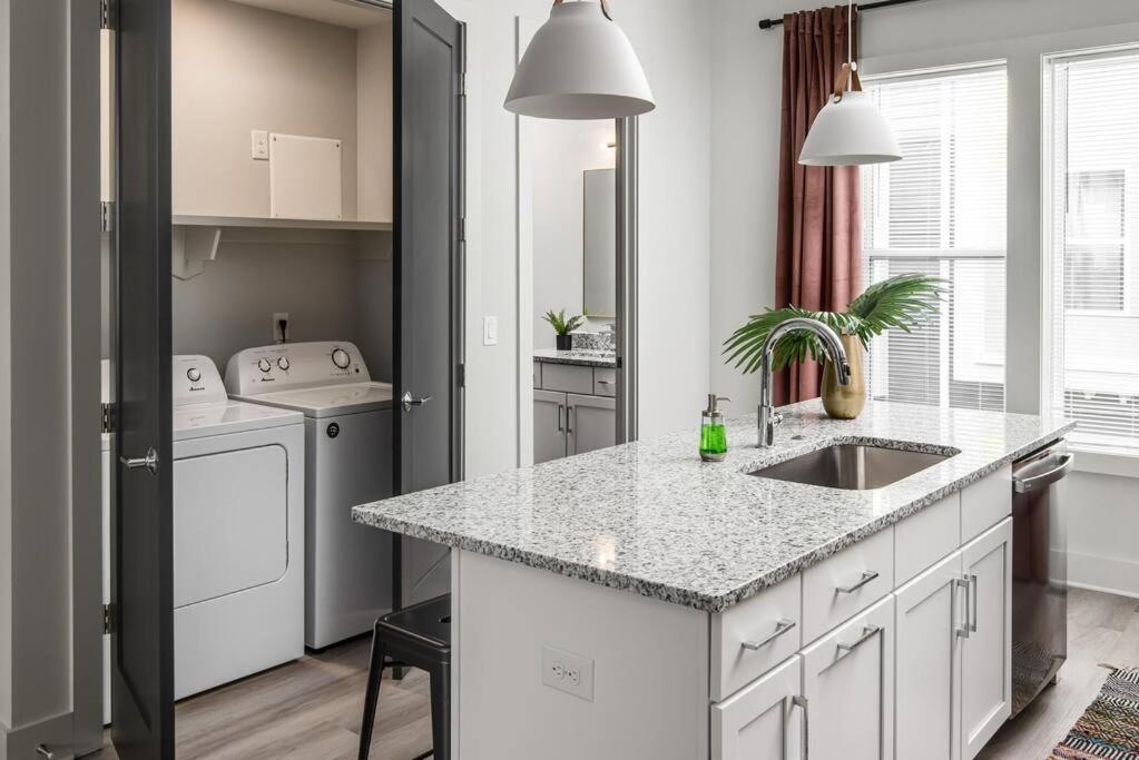 House Of Many Records - Brand New Spacious Luxury Holiday home Nashville