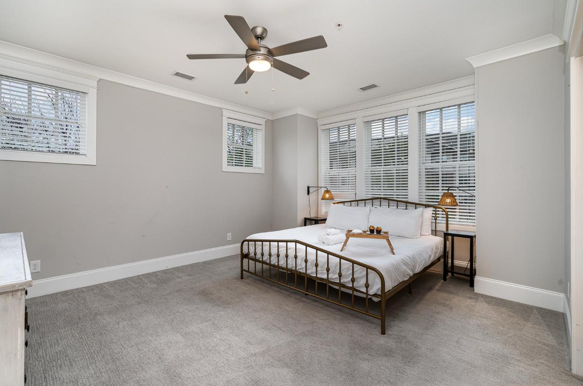 Belwood Bloom - 2 Units - Walk To Centennial Park *