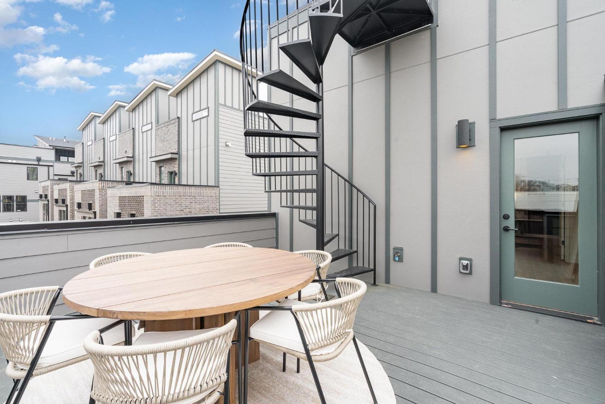 Holiday home Backstage - 3 Units - Rooftop Hot Tubs Nashville