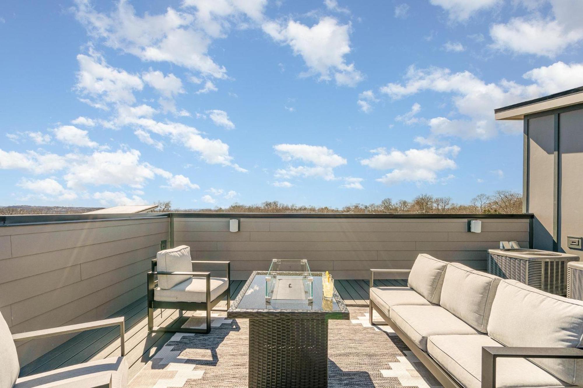 Cadence - Rooftop Decks - Skyline Views - Hot Tub * Nashville