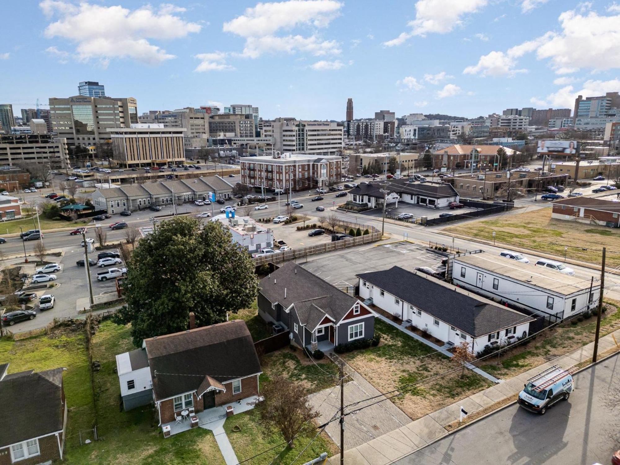 Mystic Pearls - 2 Units - Next To Broadway *