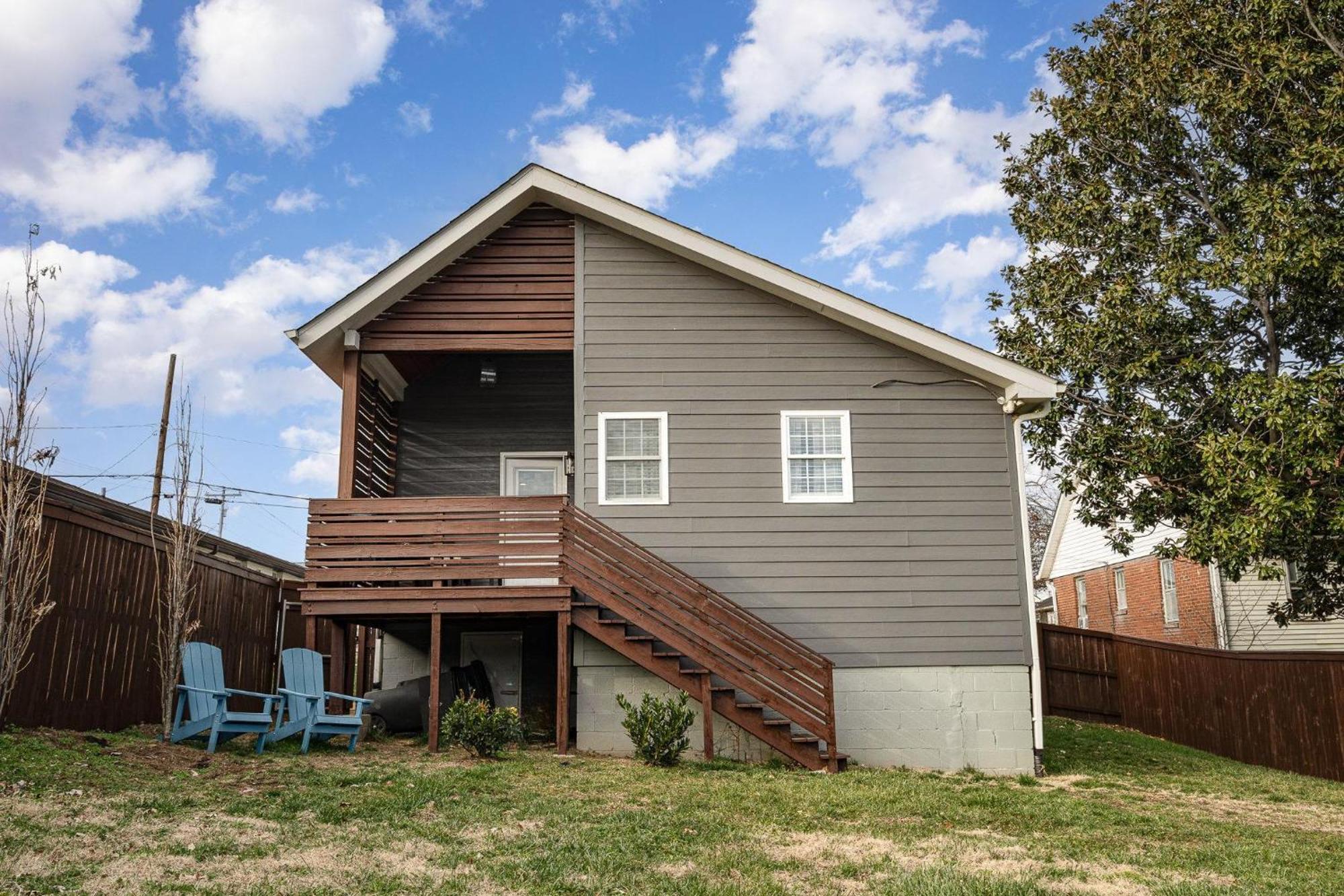 Mystic Pearls - 2 Units - Next To Broadway Holiday home