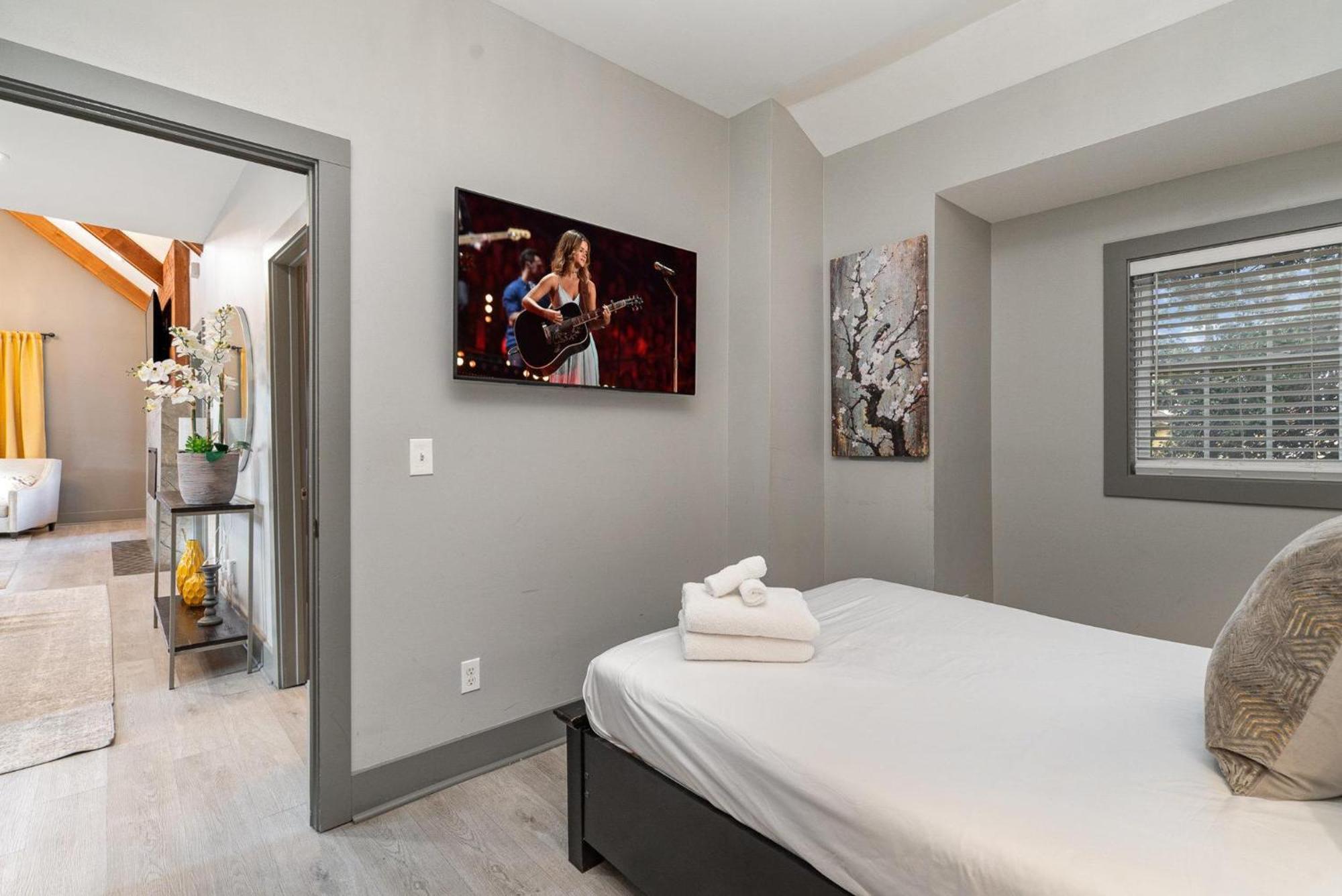 Holiday home Mystic Pearls - 2 Units - Next To Broadway Nashville