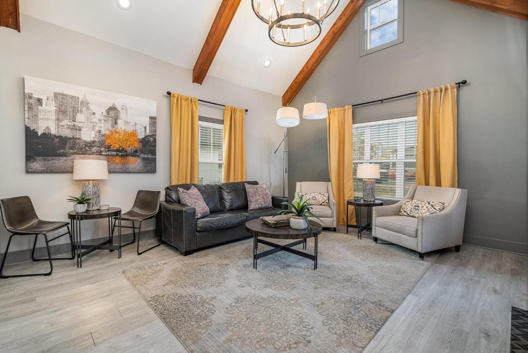 Holiday home Mystic Pearls - 2 Units - Next To Broadway Nashville