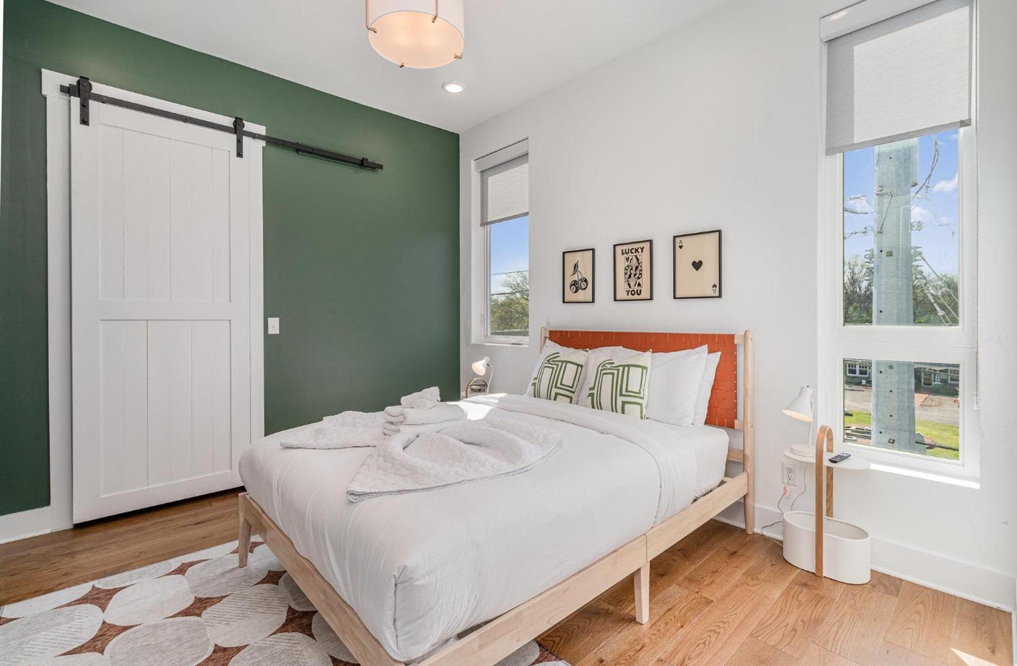 Gallatin Retreat-private Balcony-in East Holiday home